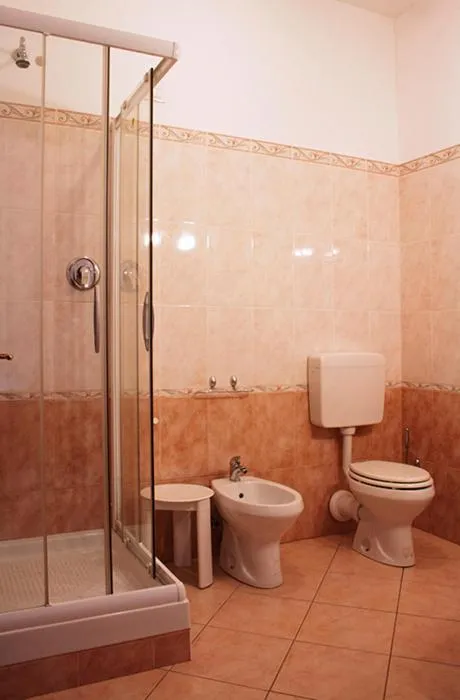 Shower in Affittacamere Berzi