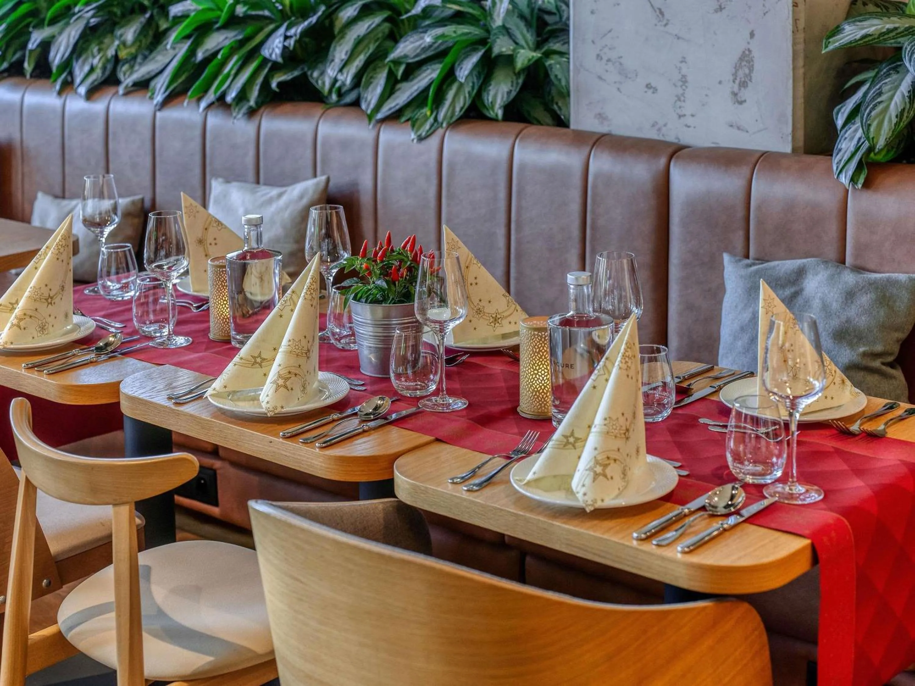 Restaurant/places to eat in Mercure Katowice Centrum