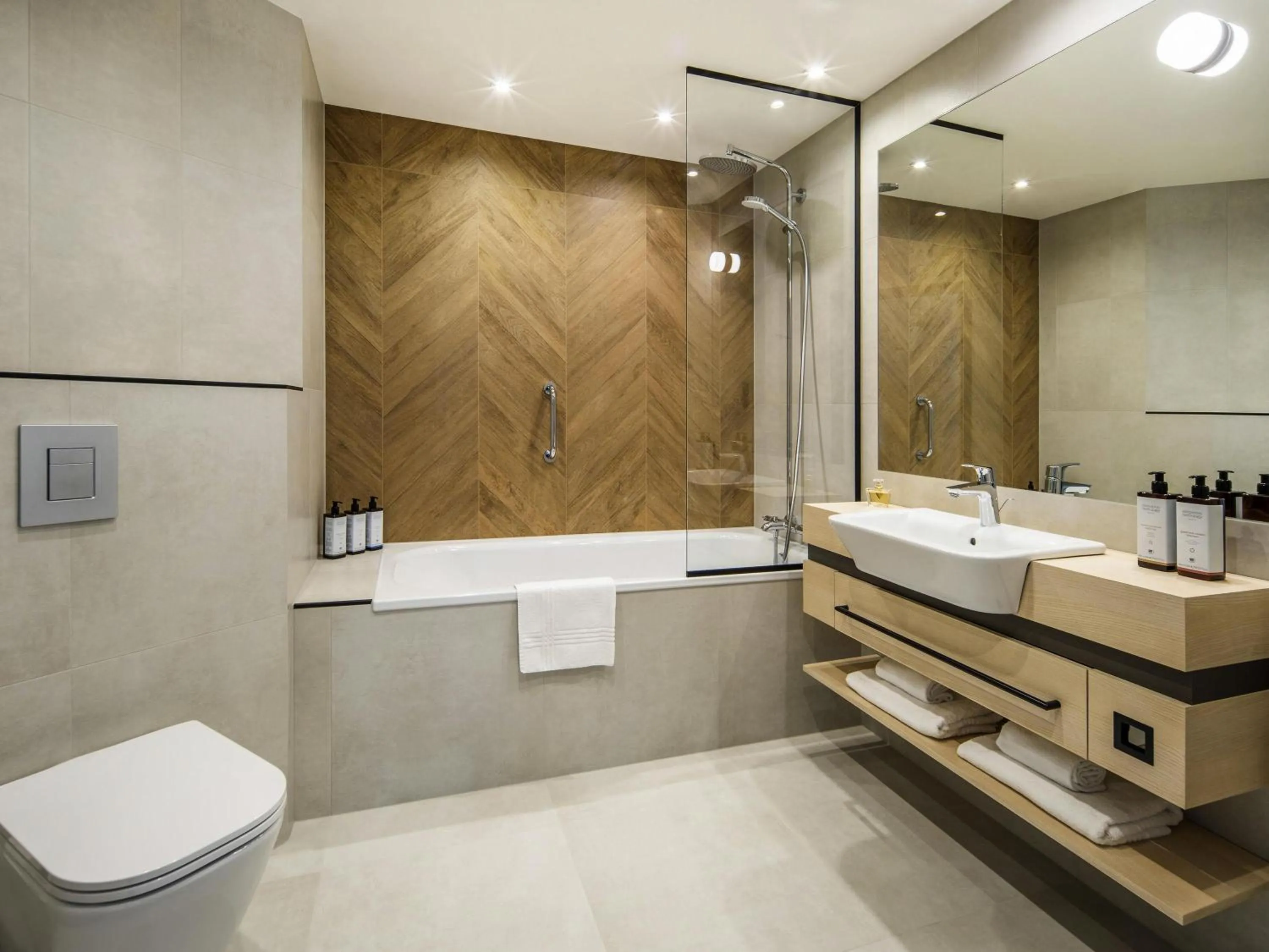 Bedroom in Mercure Katowice Centrum