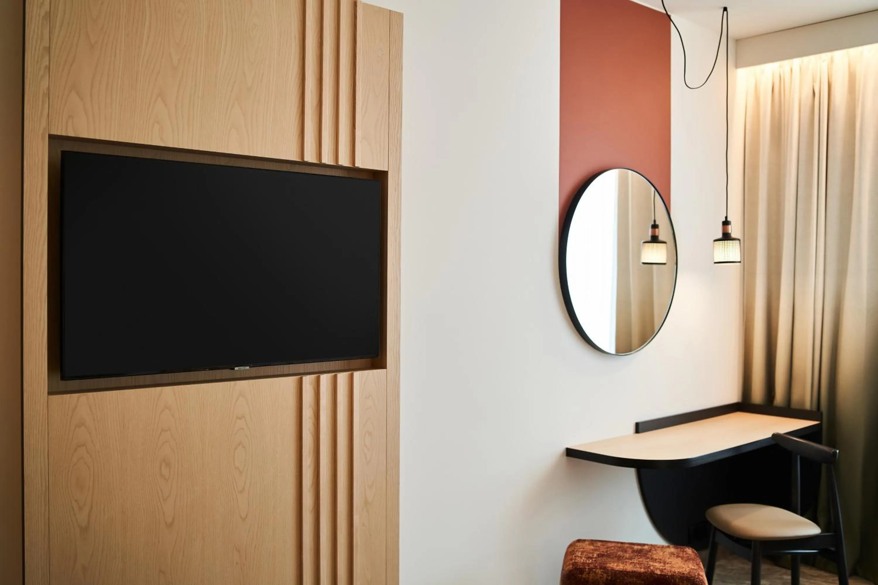 TV and multimedia in Mercure Katowice Centrum