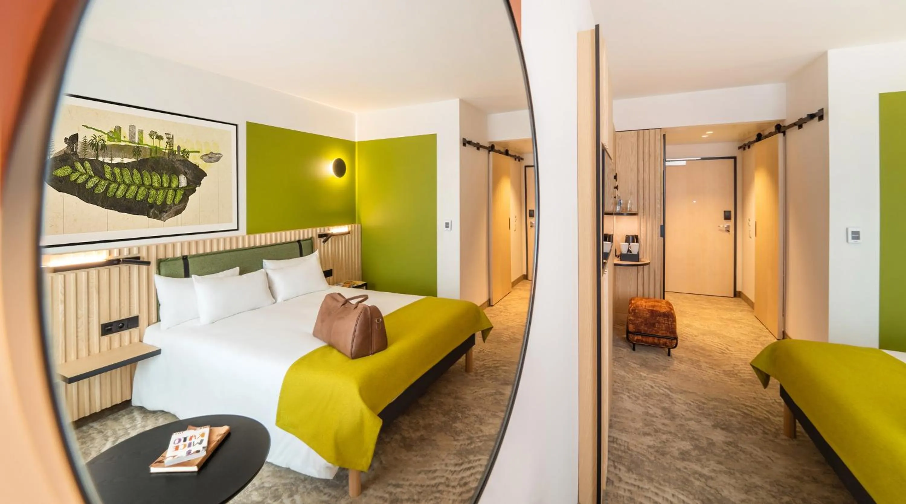 View (from property/room), Bed in Mercure Katowice Centrum