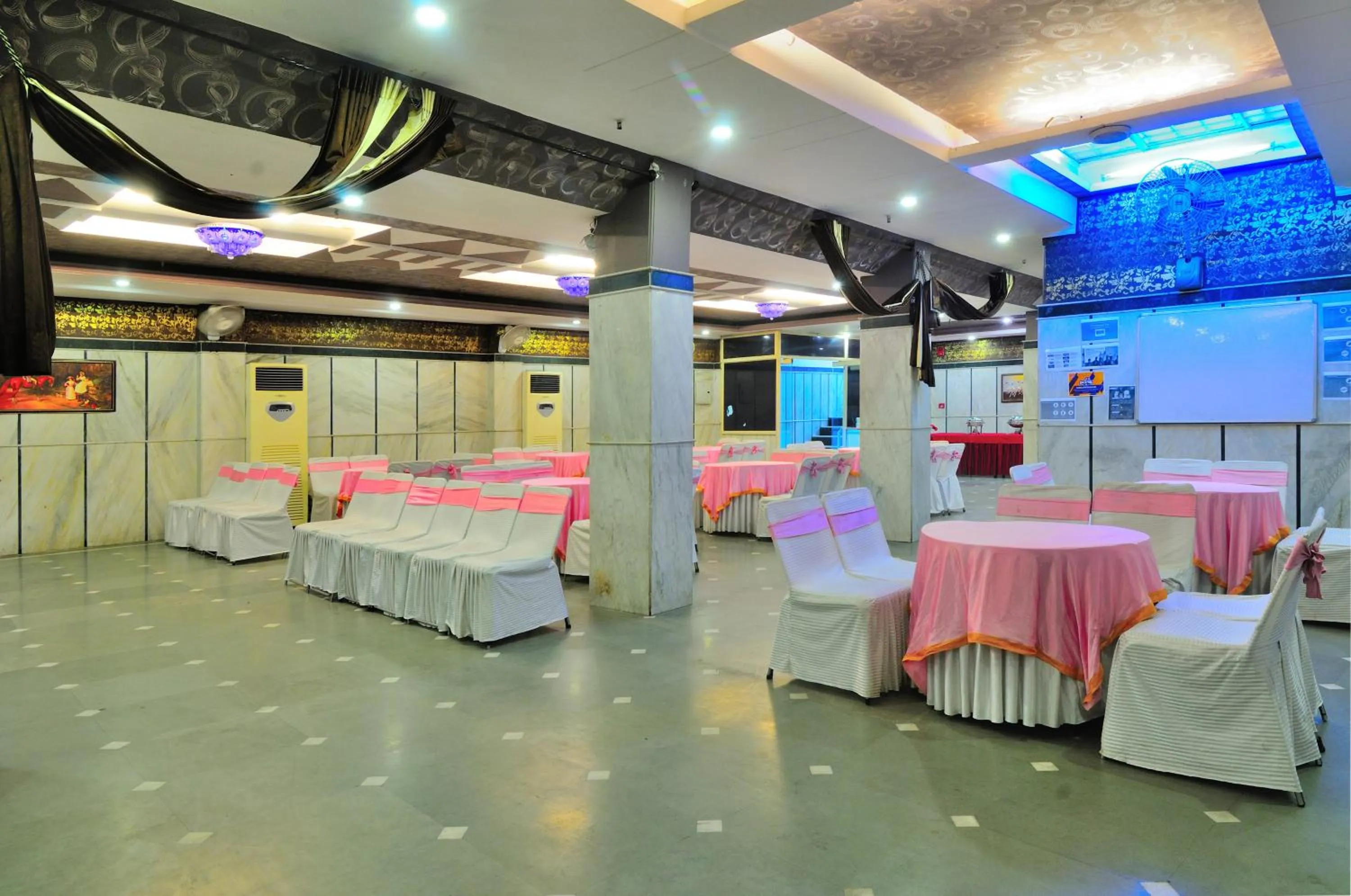Business facilities, Banquet Facilities in Hotel Maharaja Residency