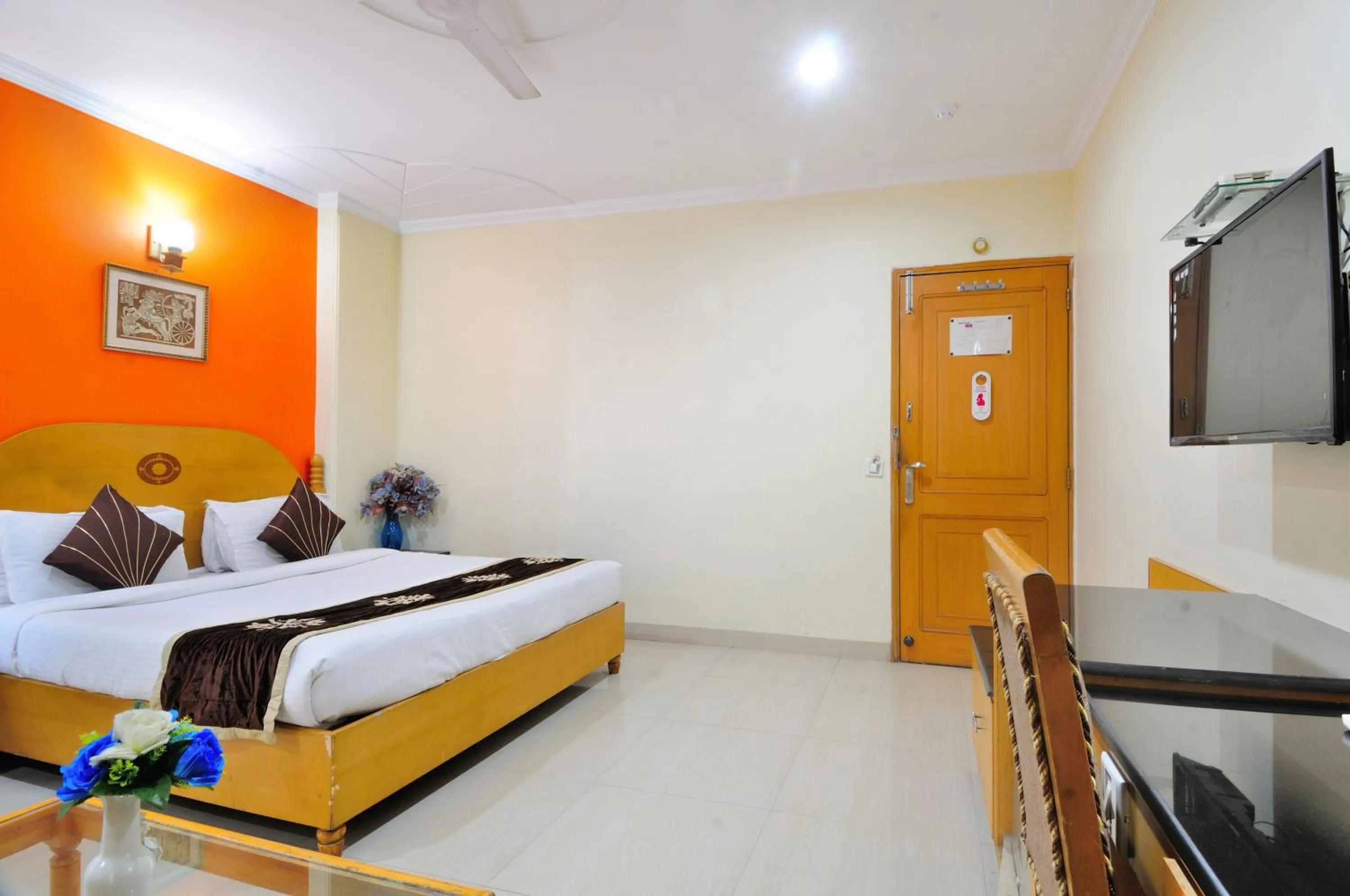 Photo of the whole room in Hotel Maharaja Residency