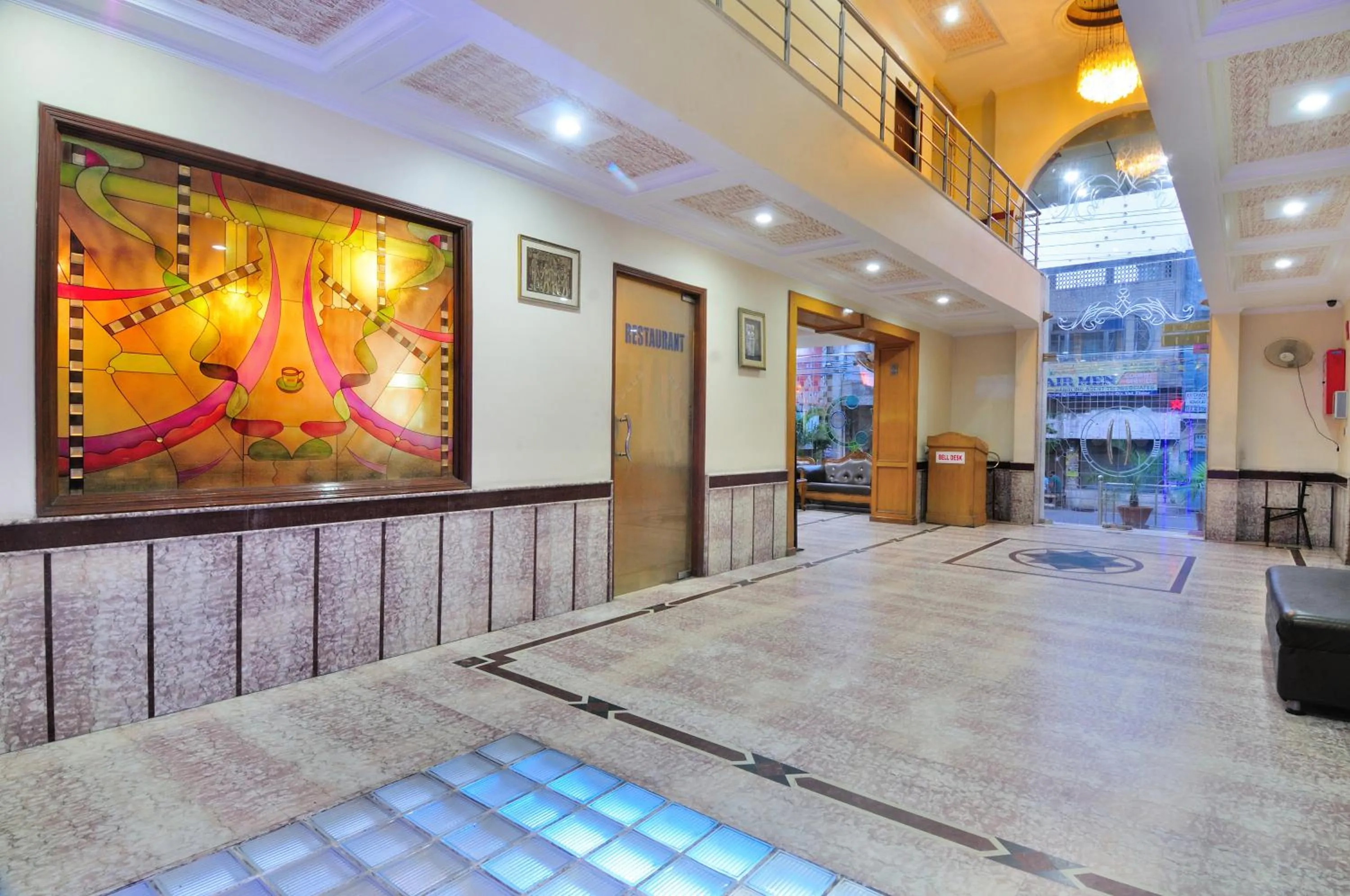 Lobby or reception in Hotel Maharaja Residency