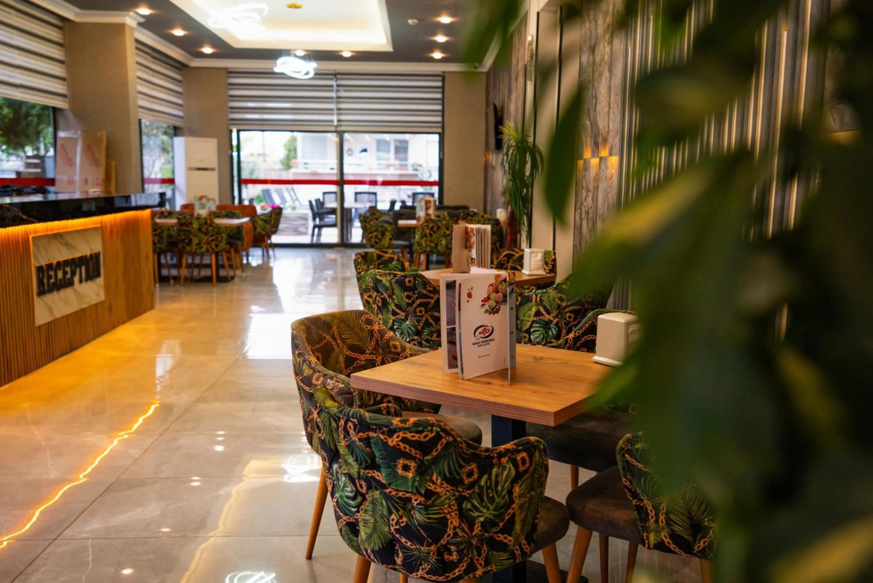 Lobby or reception in Sav-ir Suit Otel