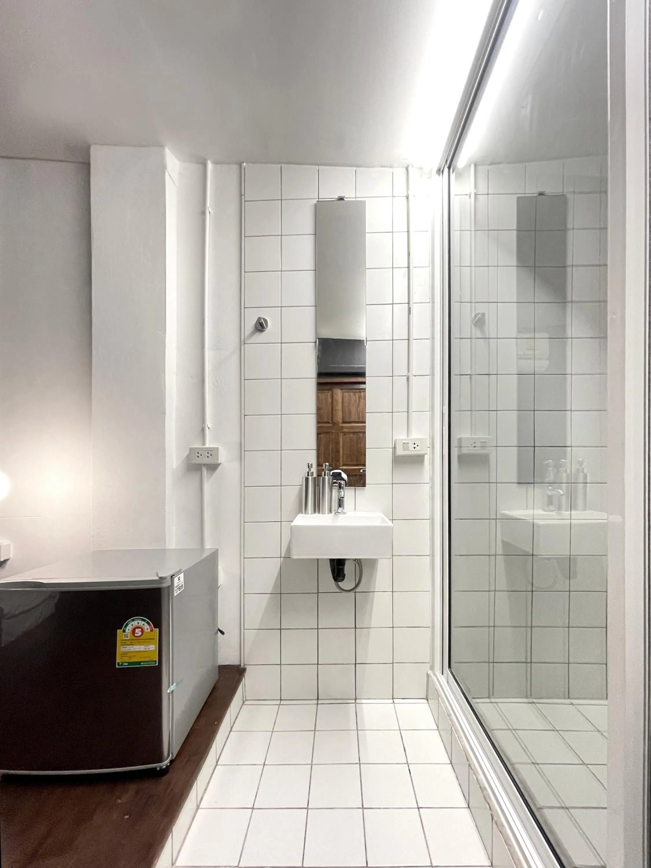 Chatel Samyan - Self check-in