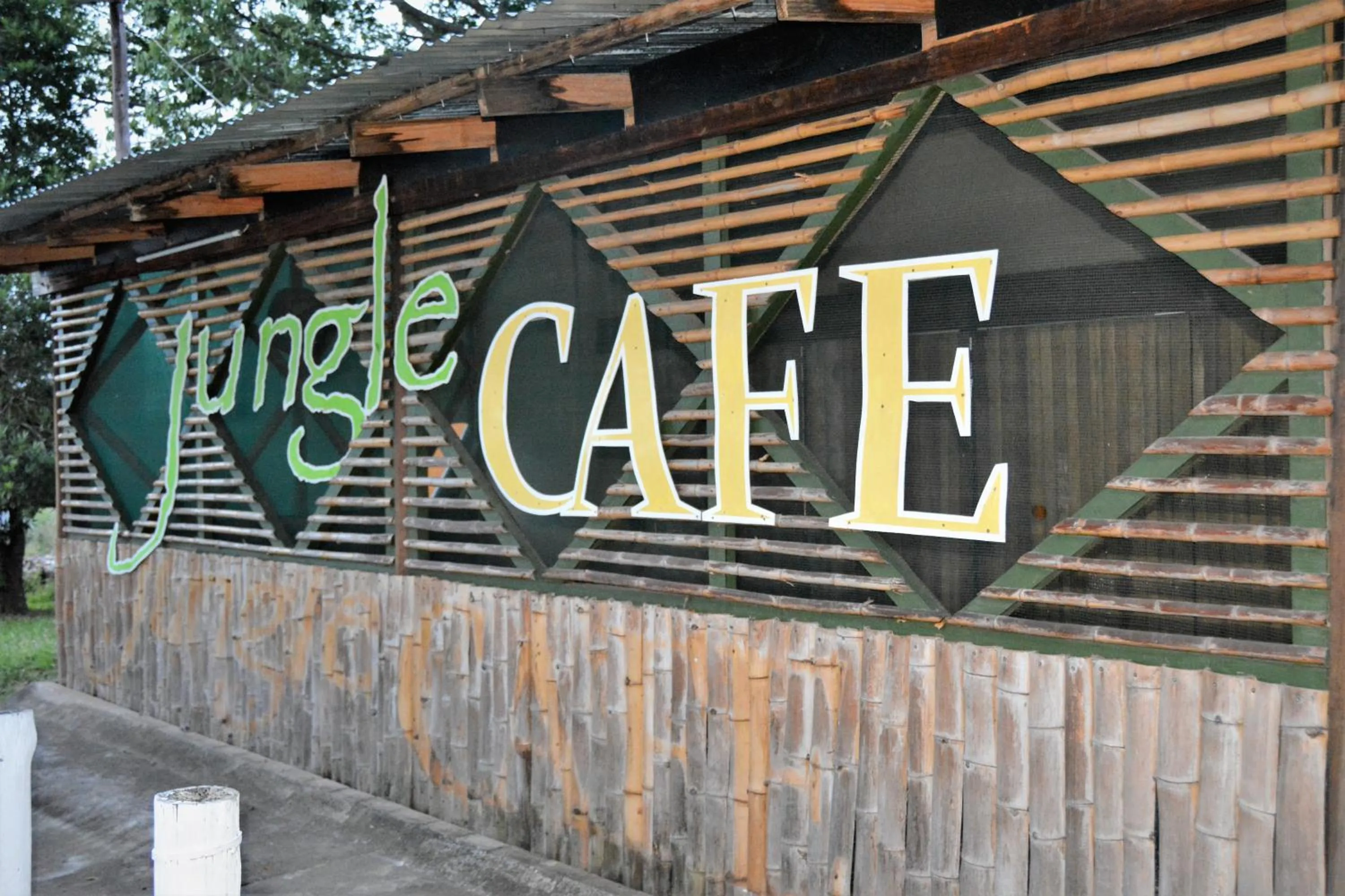 Restaurant/places to eat in Hazyview Adventure Backpackers