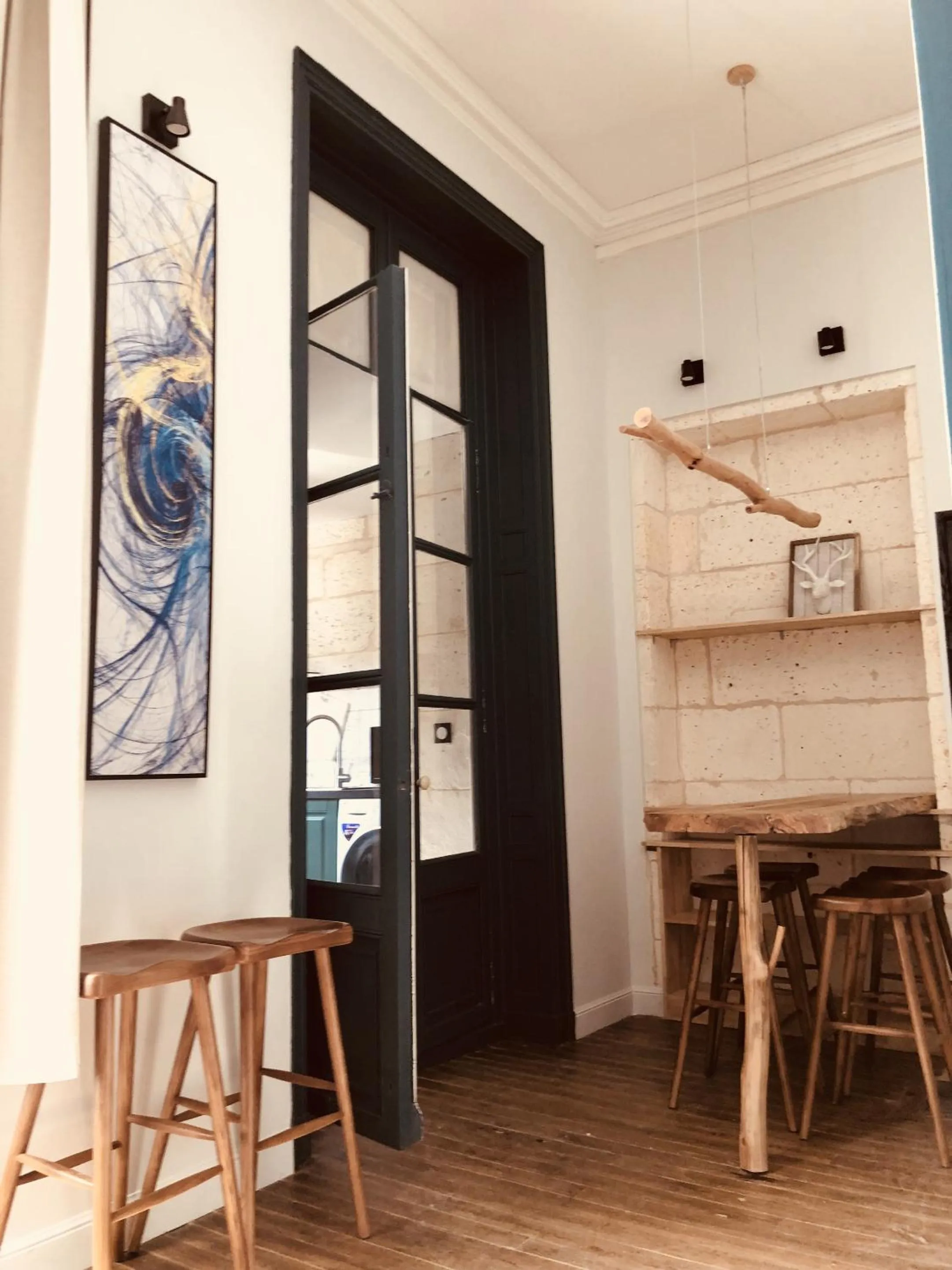 Dining area in Meublés de l'Arsenal cœur de ville !