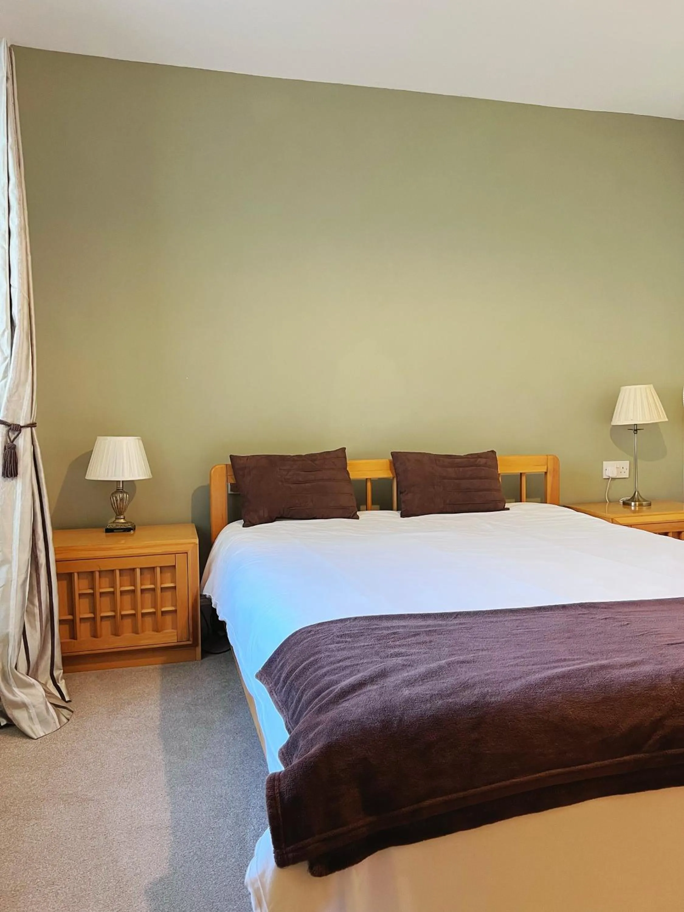 Bed in The Crown Hotel