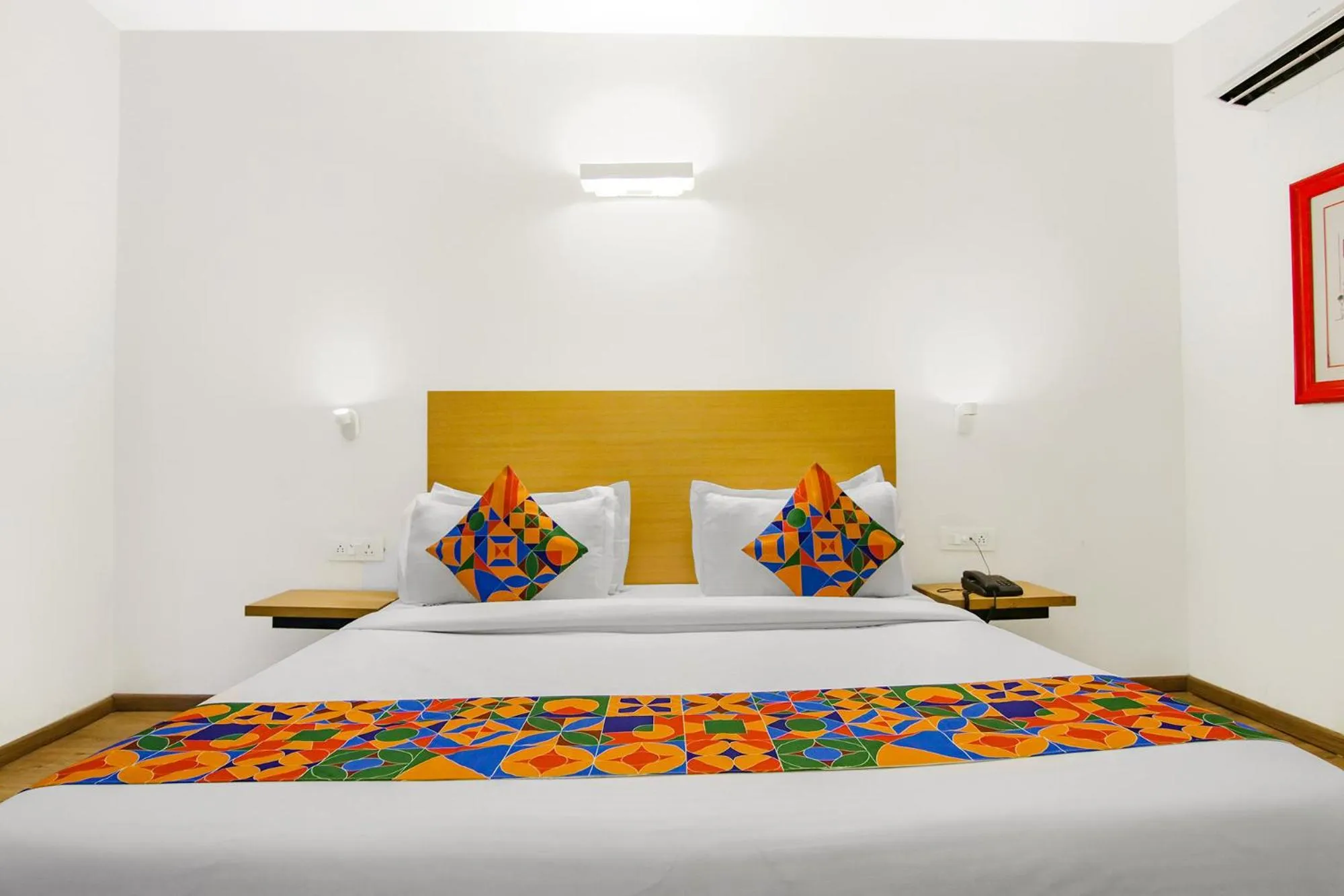Bed in FabHotel Infinity Stays Near Medanta- The Medicity, Gurgaon