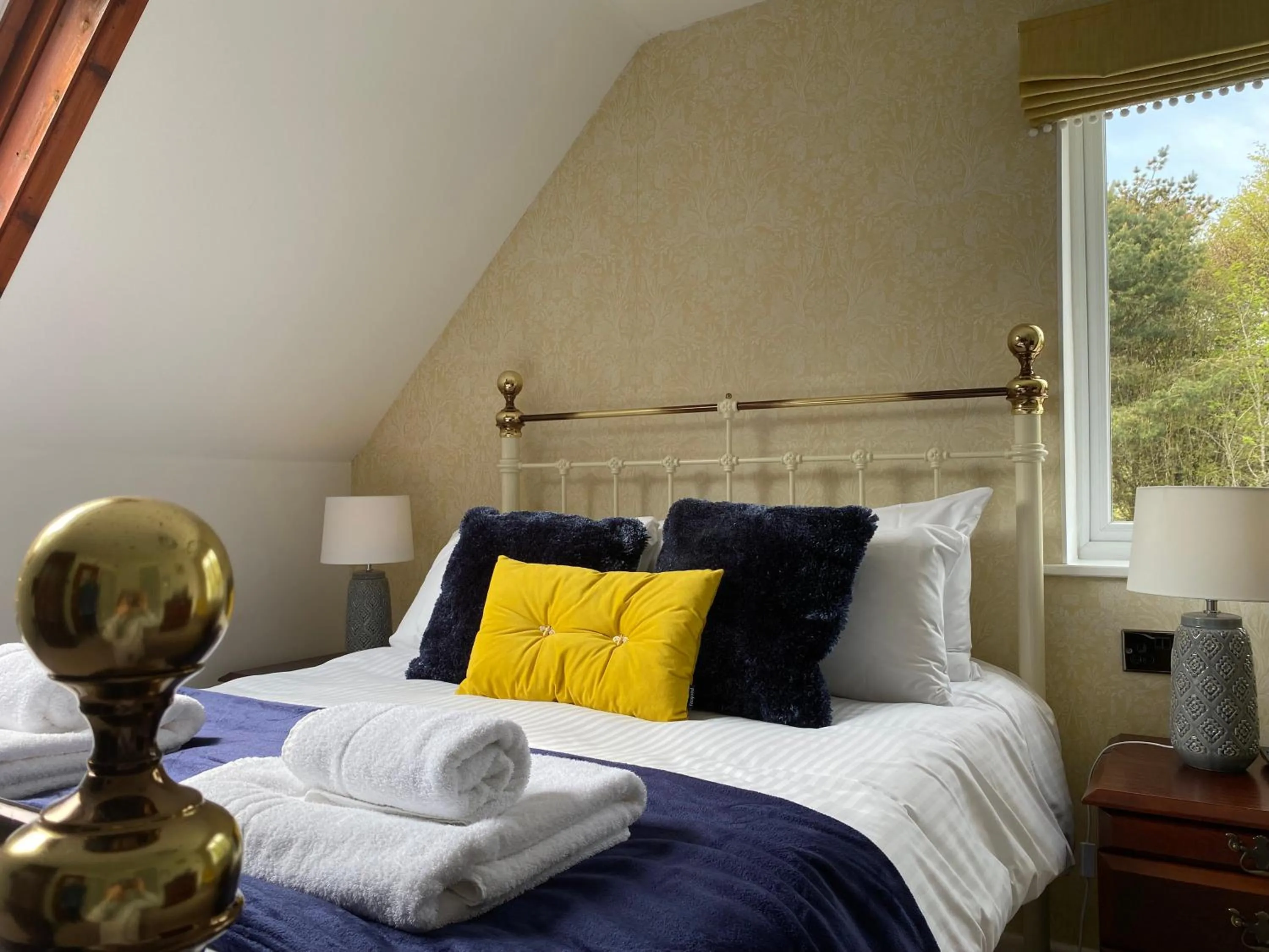 Bedroom in The Countryman