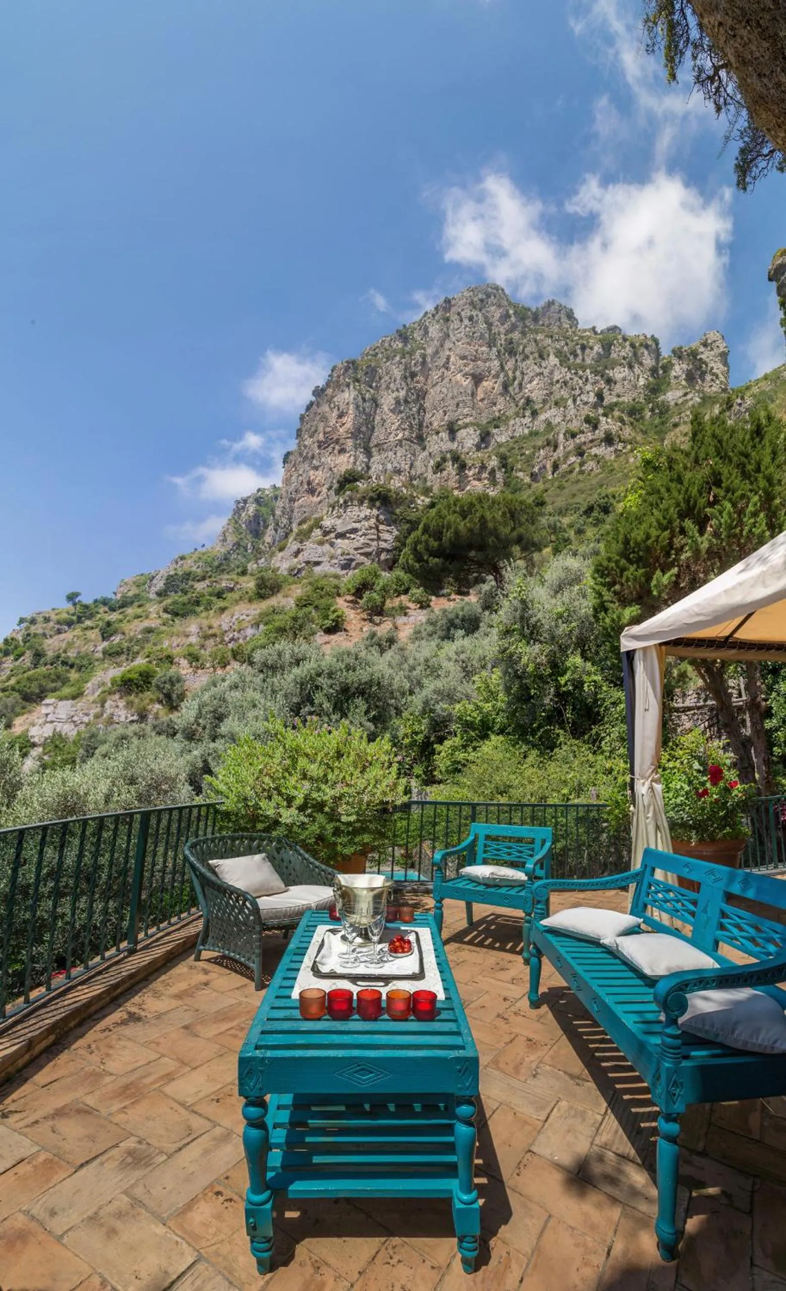 Balcony/Terrace in Amore Rentals - Villa Era