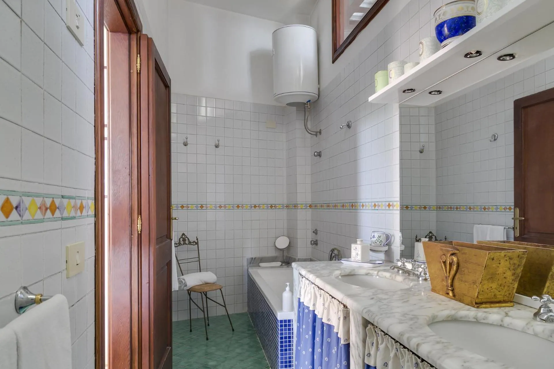 Bathroom in Amore Rentals - Villa Era