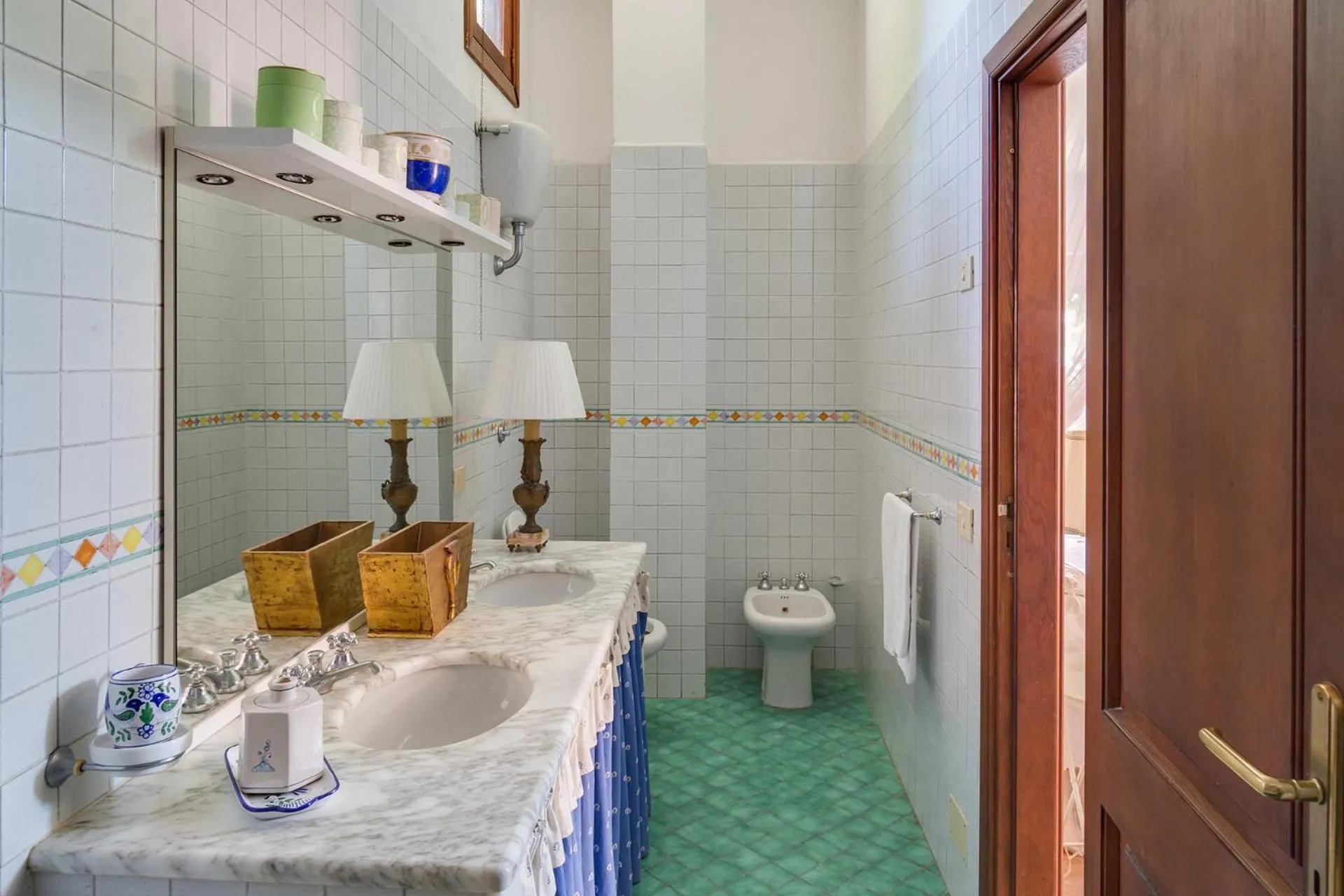 Bathroom in Amore Rentals - Villa Era