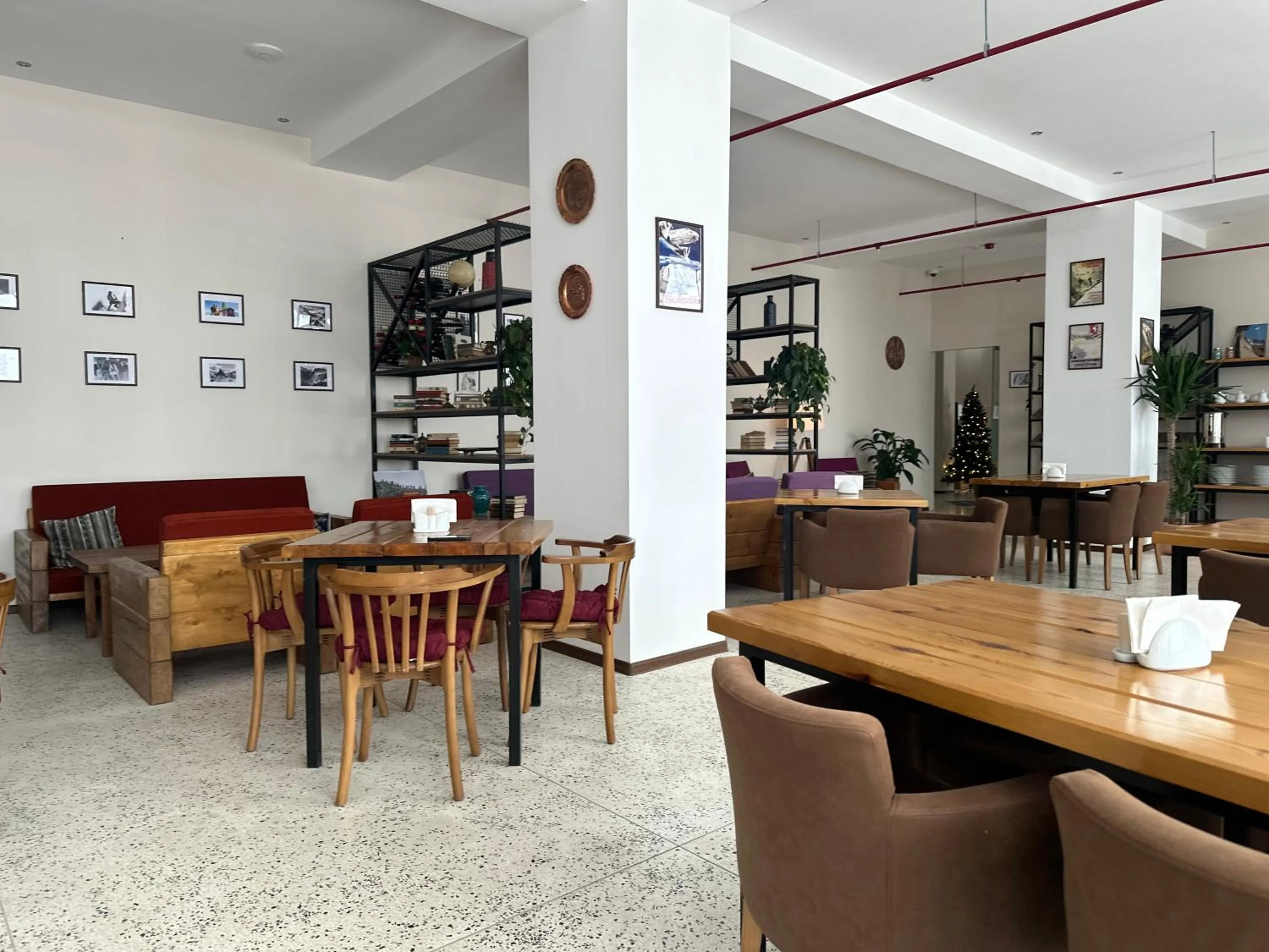 Restaurant/places to eat in Mountain House Kazbegi