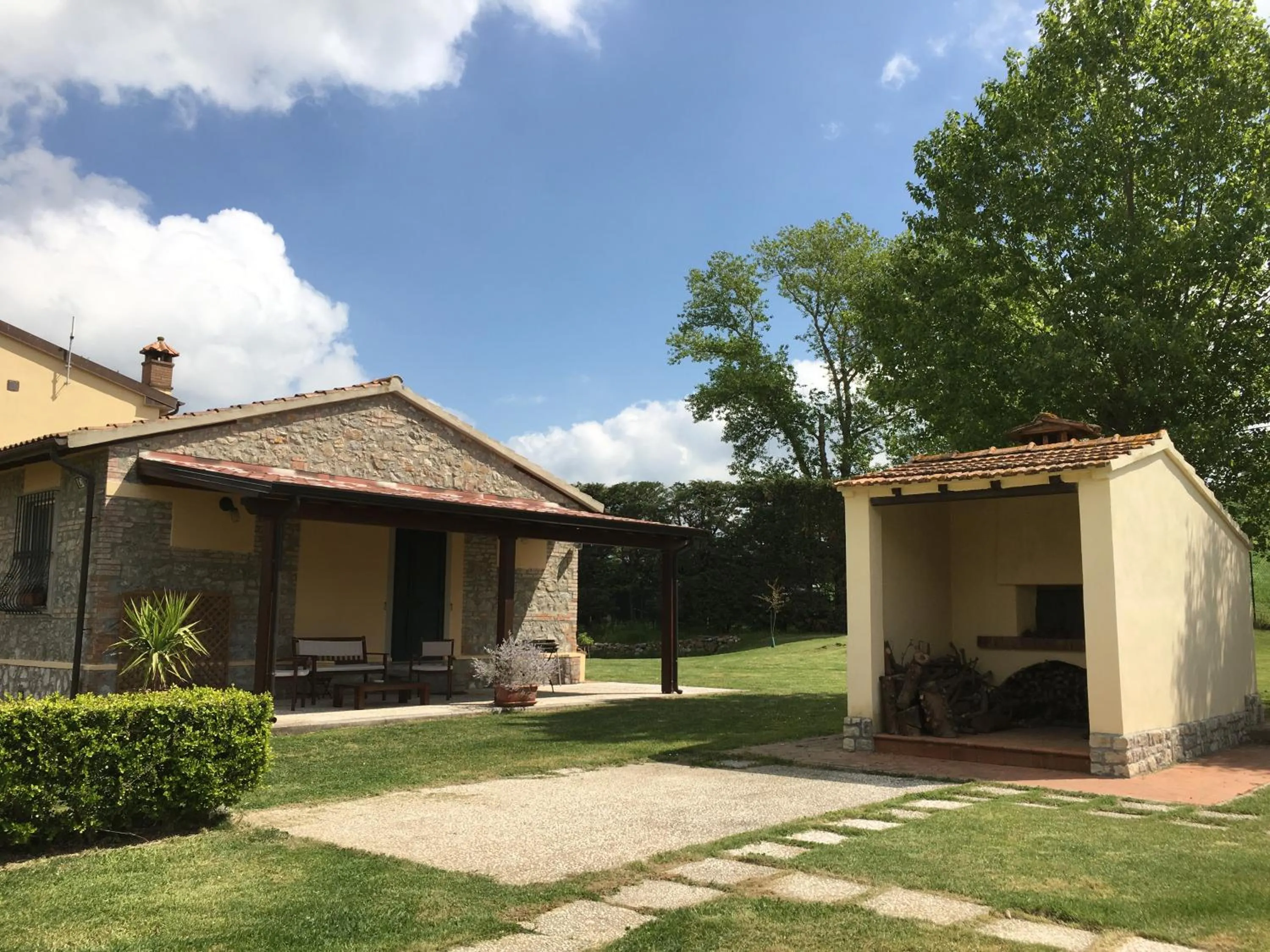 Facade/entrance in Podere Il Mulino