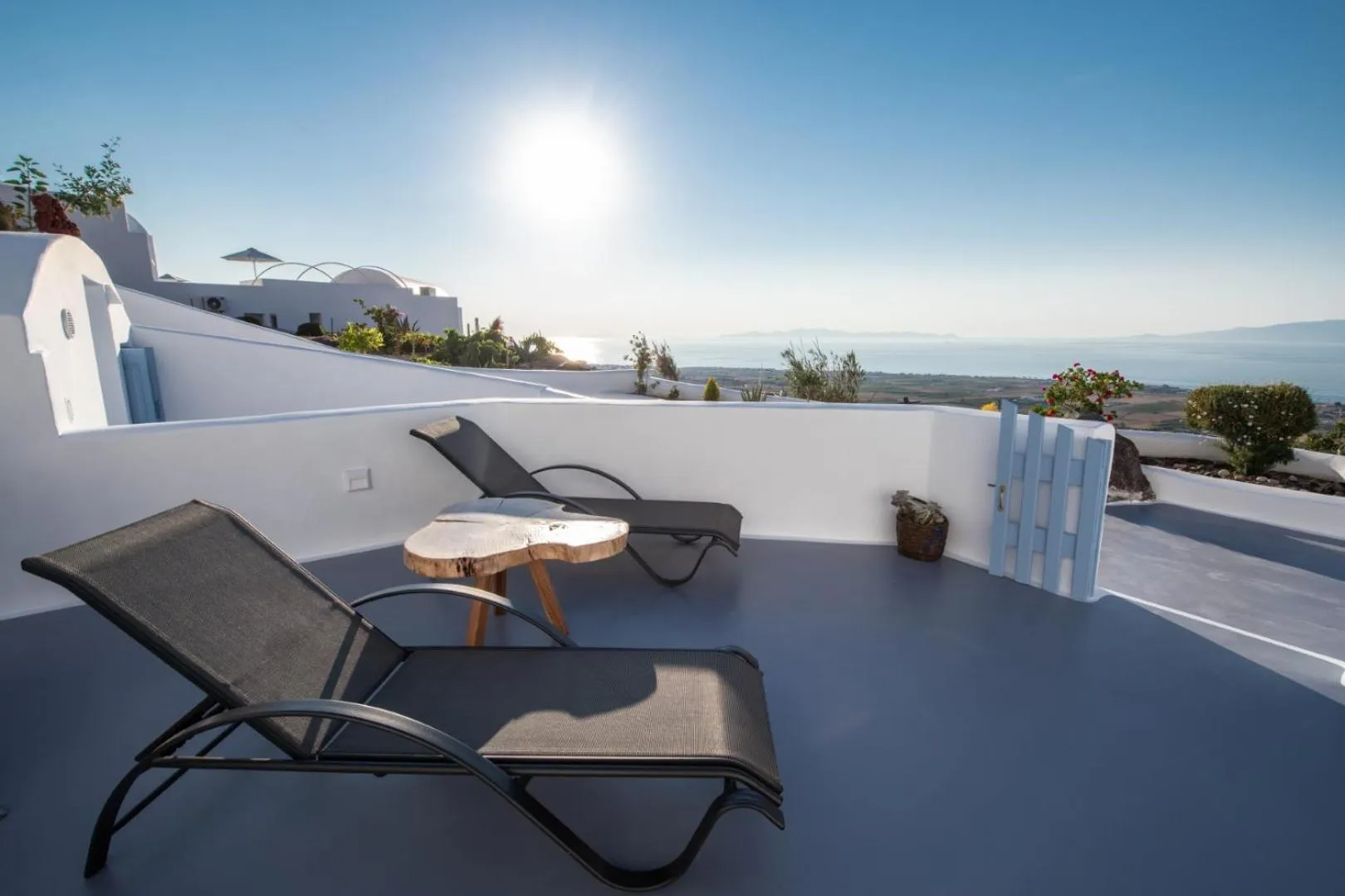 Balcony/Terrace in Sun Angelos Oia - Luxury Cave Suites