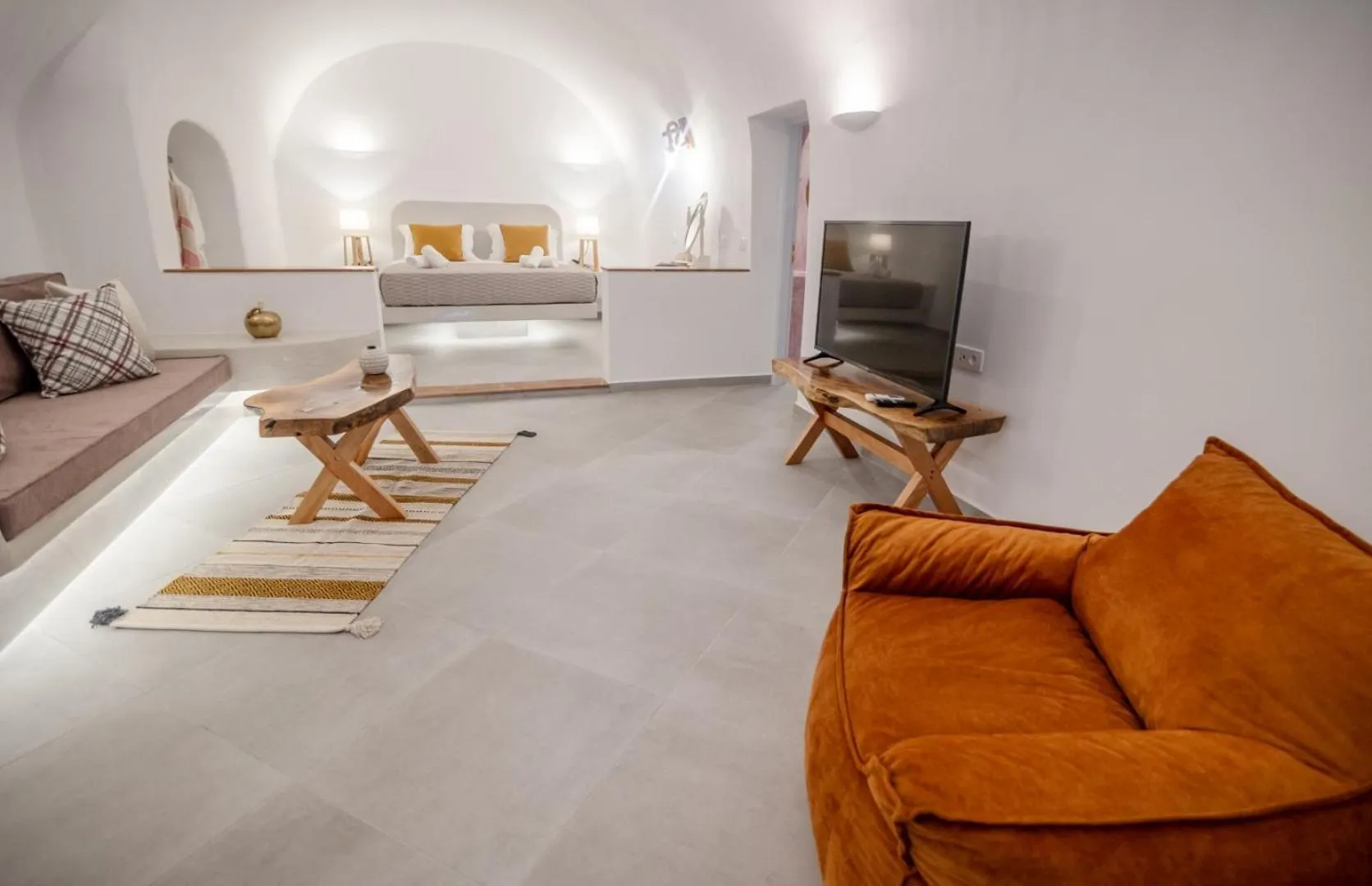 Seating area in Sun Angelos Oia - Luxury Cave Suites