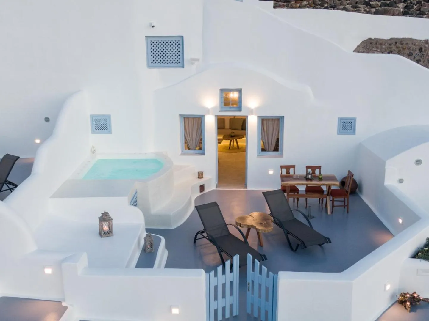 Facade/entrance in Sun Angelos Oia - Luxury Cave Suites
