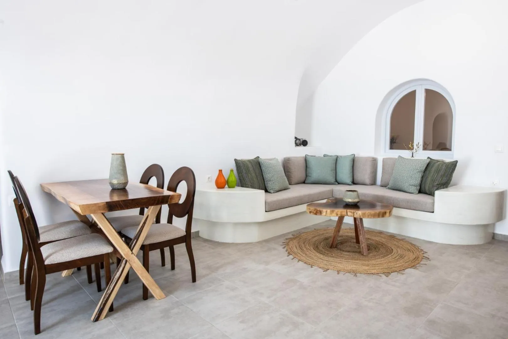 Living room in Sun Angelos Oia - Luxury Cave Suites