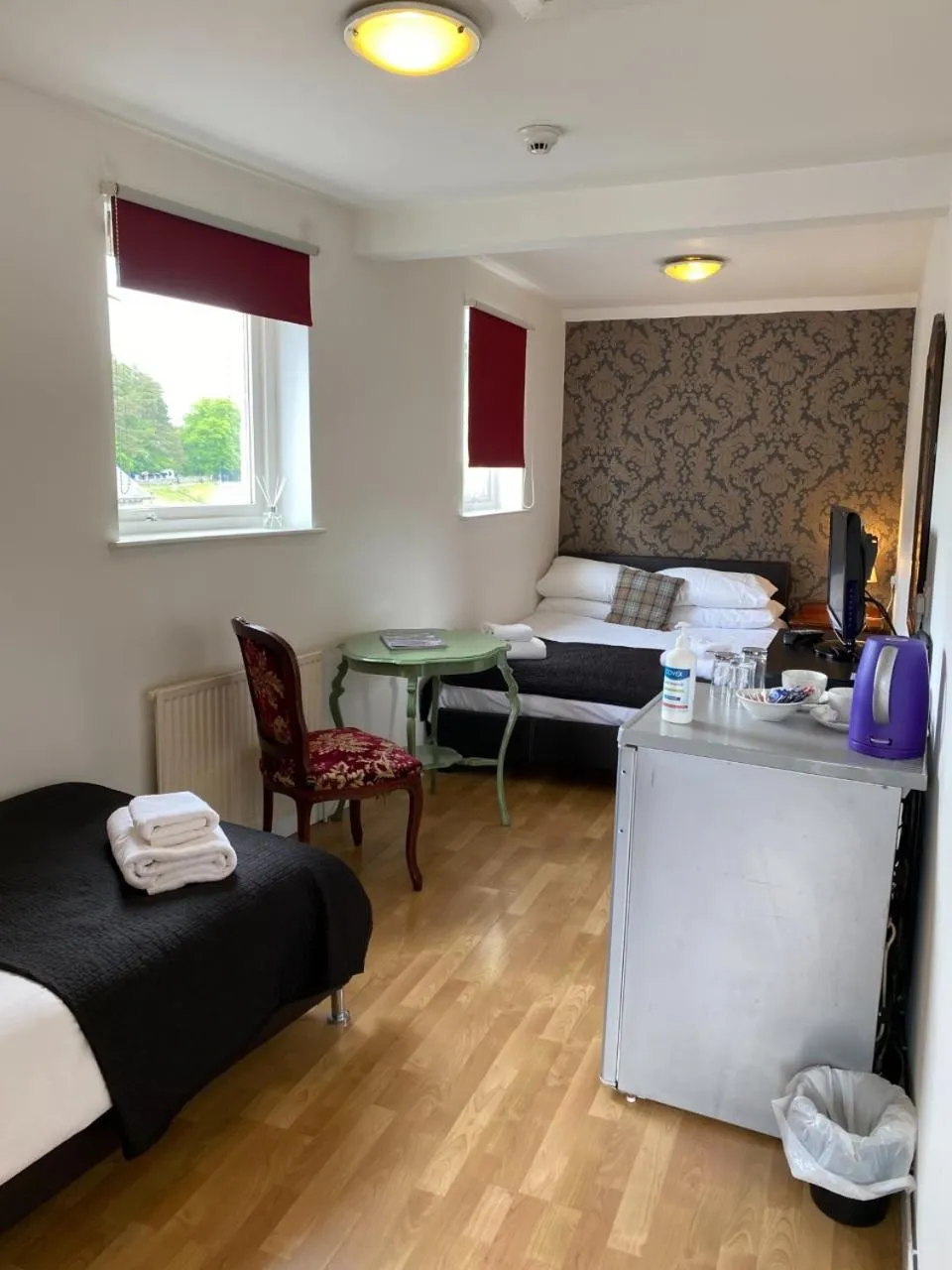 Bed in Richmond House Hotel