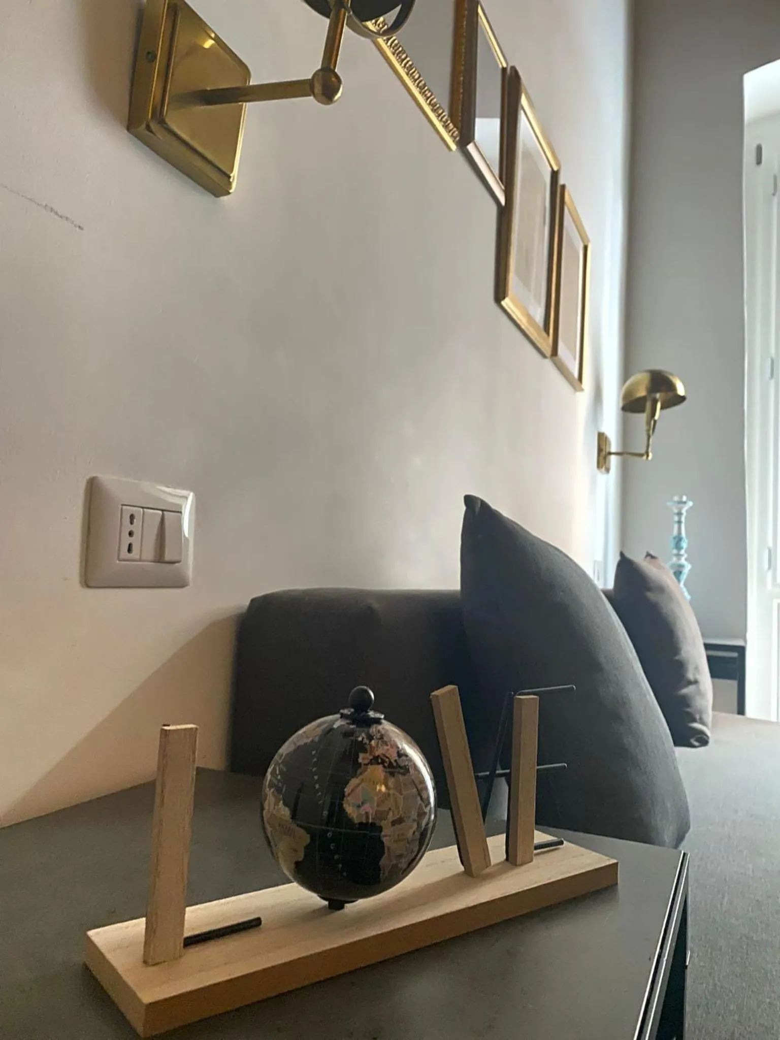 Living room in Bari LandLord 8 - Una Finestra sulla Cattedrale