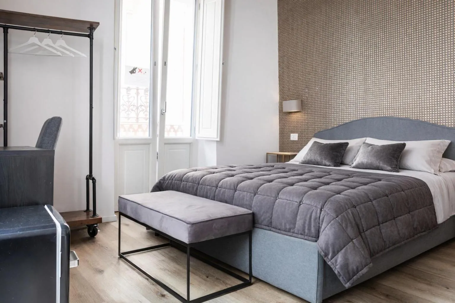 Bed in Bari LandLord 8 - Una Finestra sulla Cattedrale