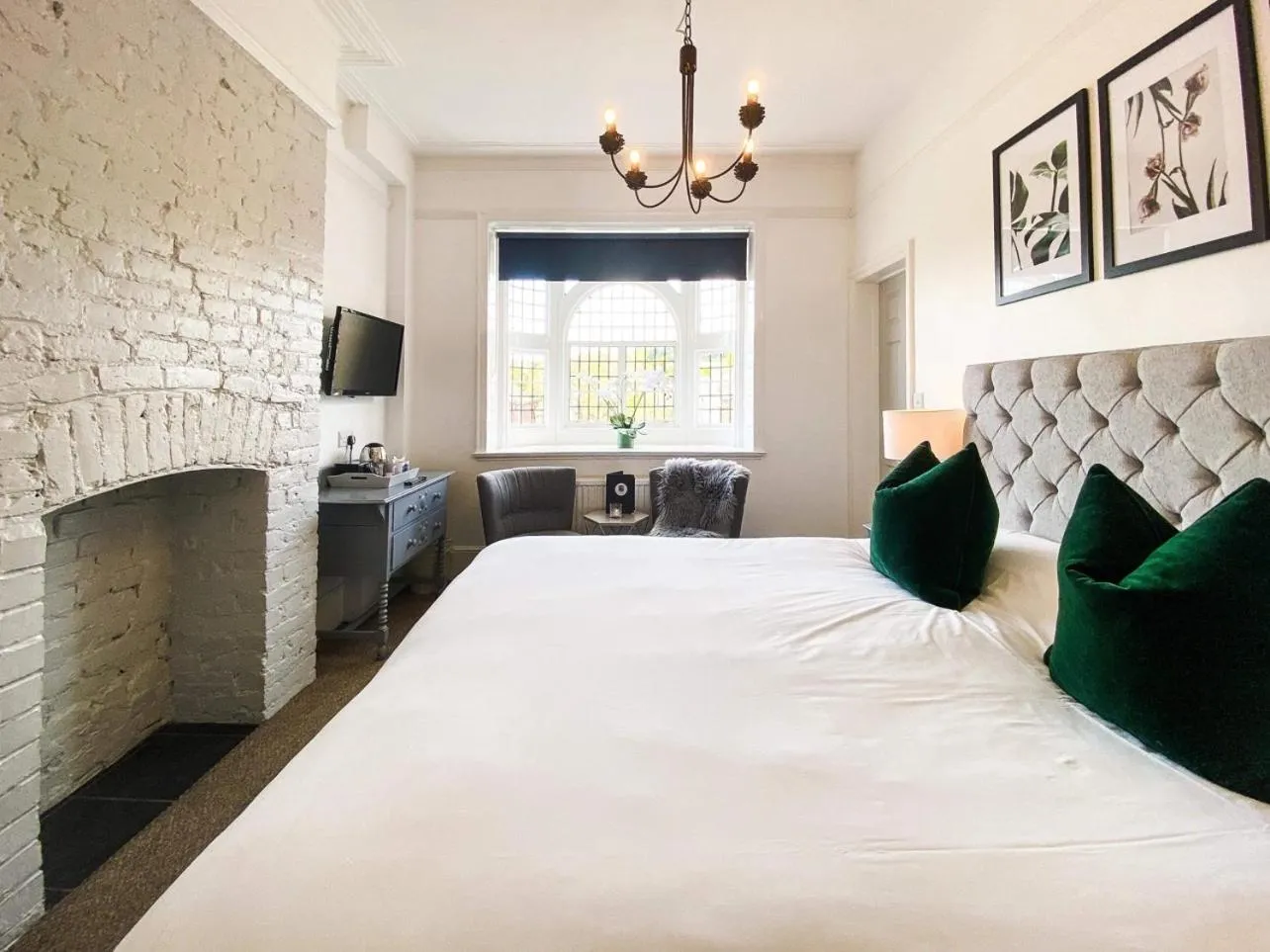 Bedroom, Bed in Castle Hotel