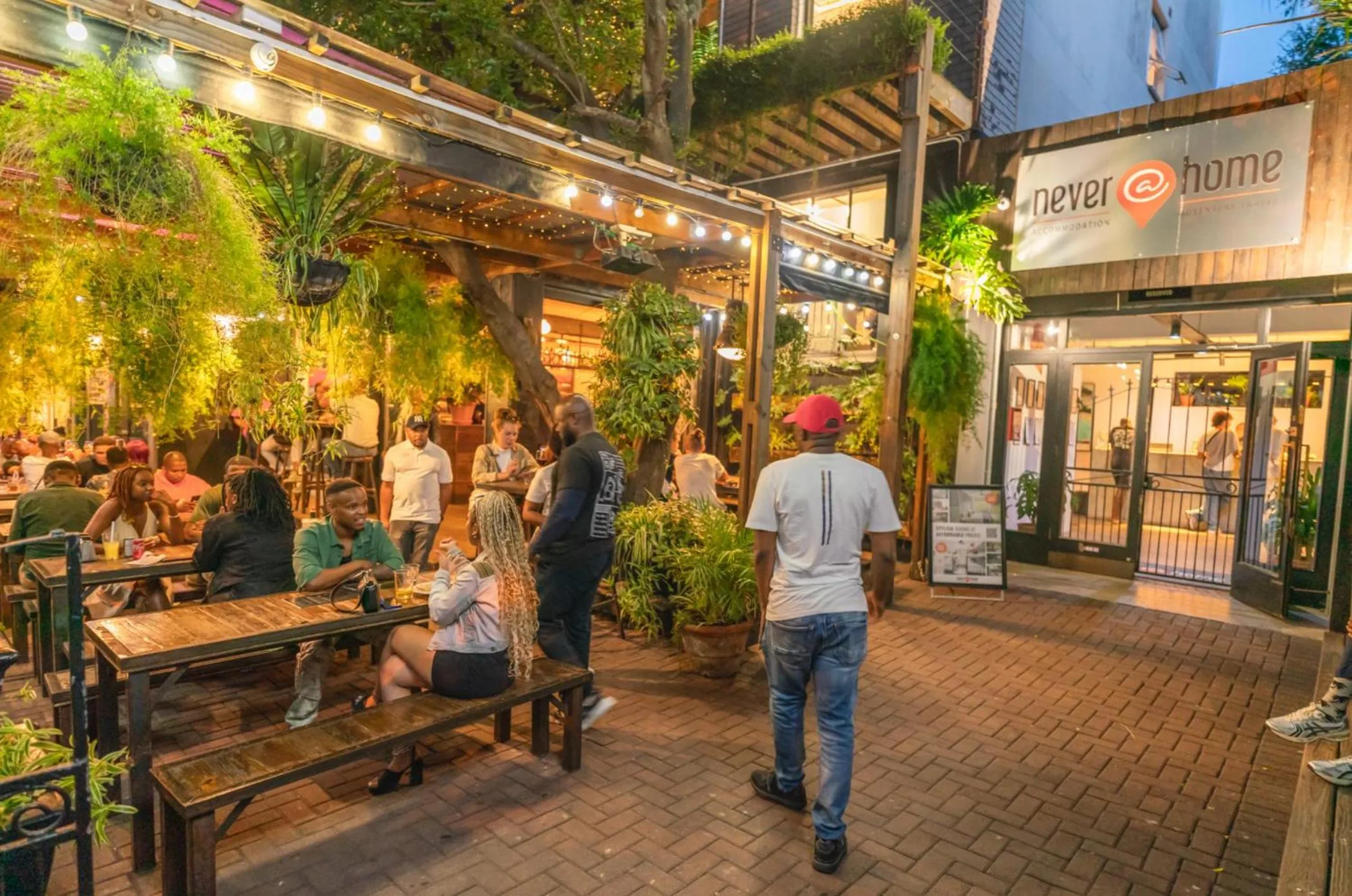 Evening entertainment in Never at Home Kloof Street