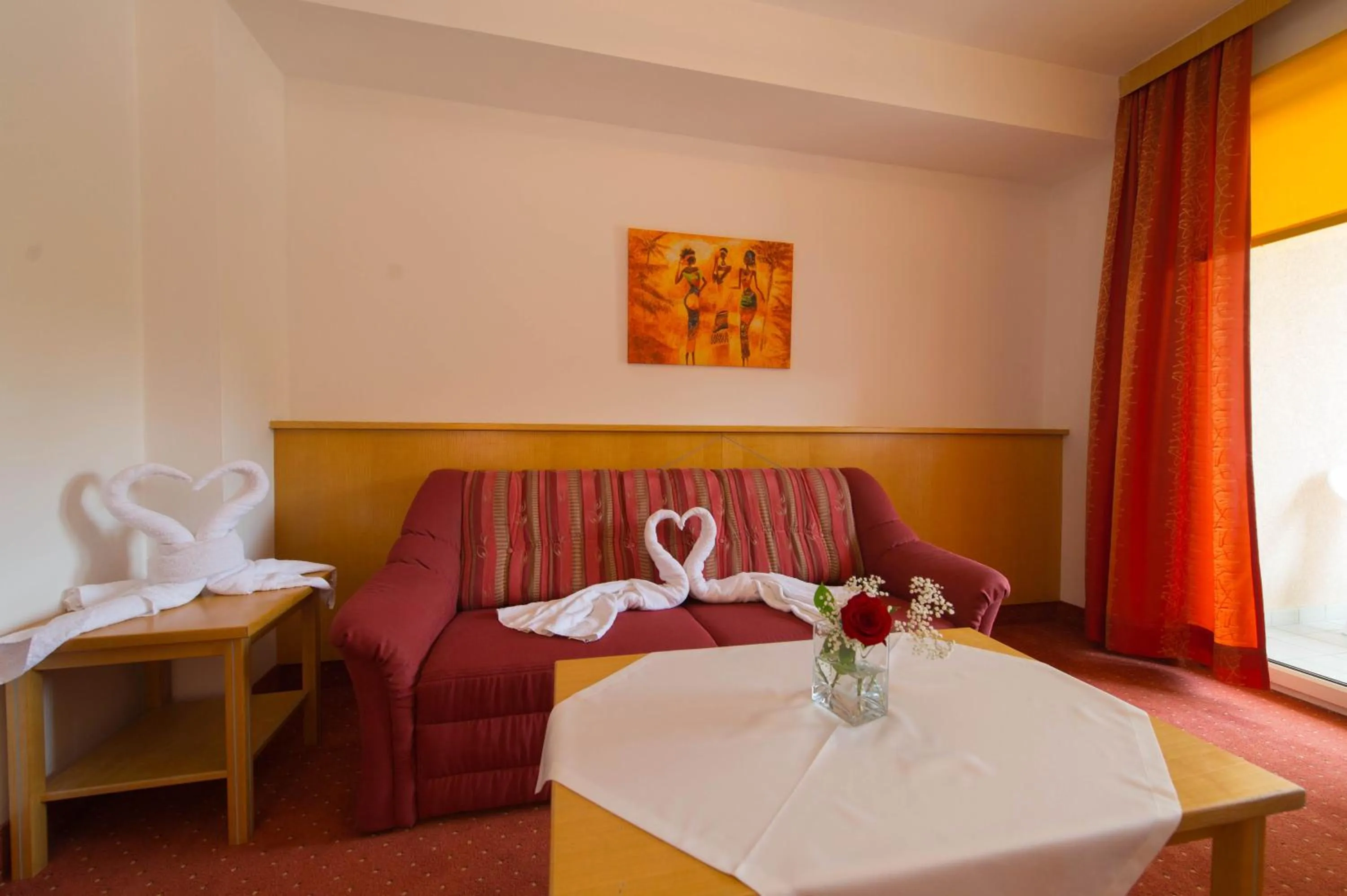 Photo of the whole room, Bed in Strandhotel Faak