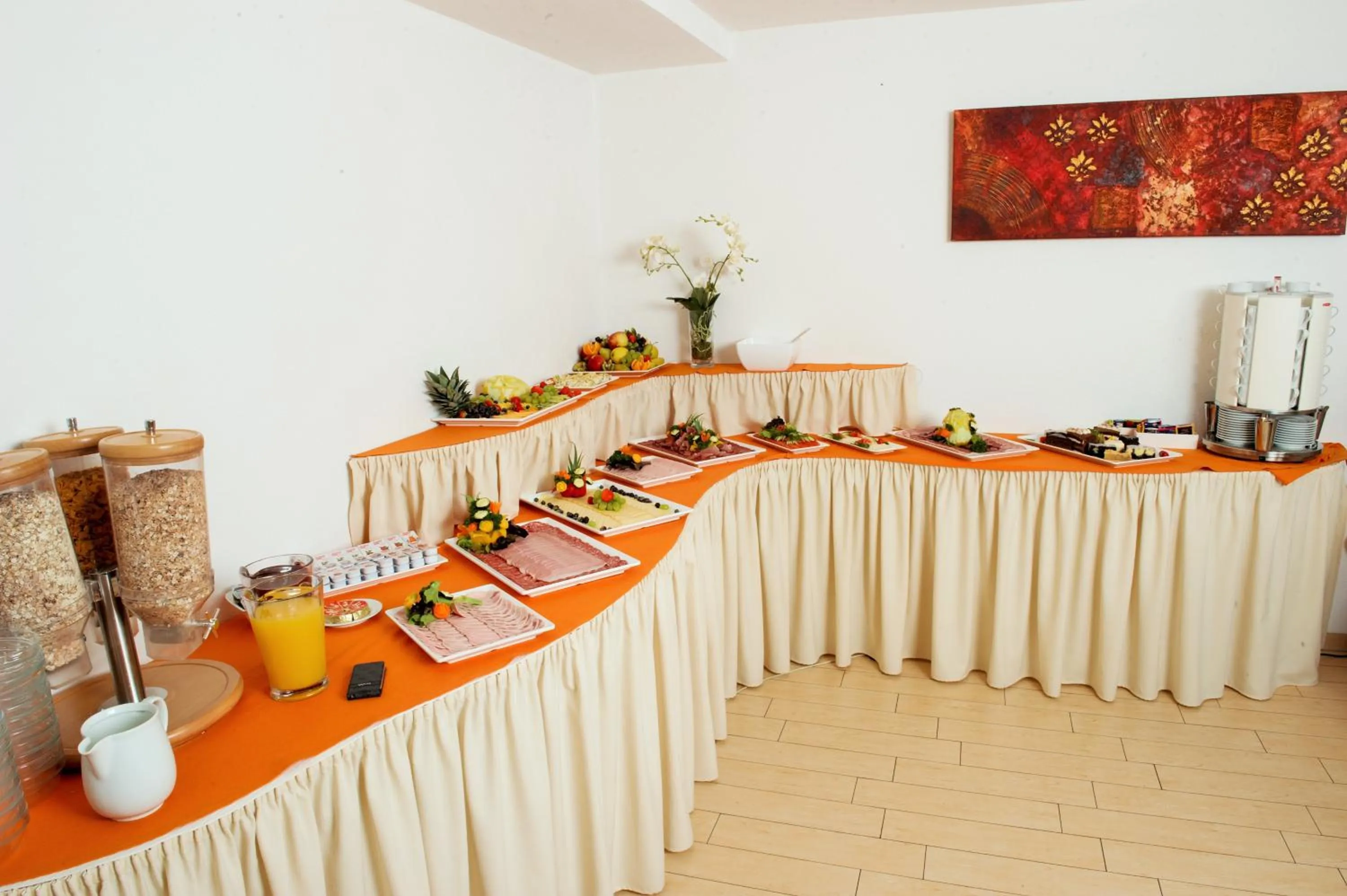 Buffet breakfast in Strandhotel Faak