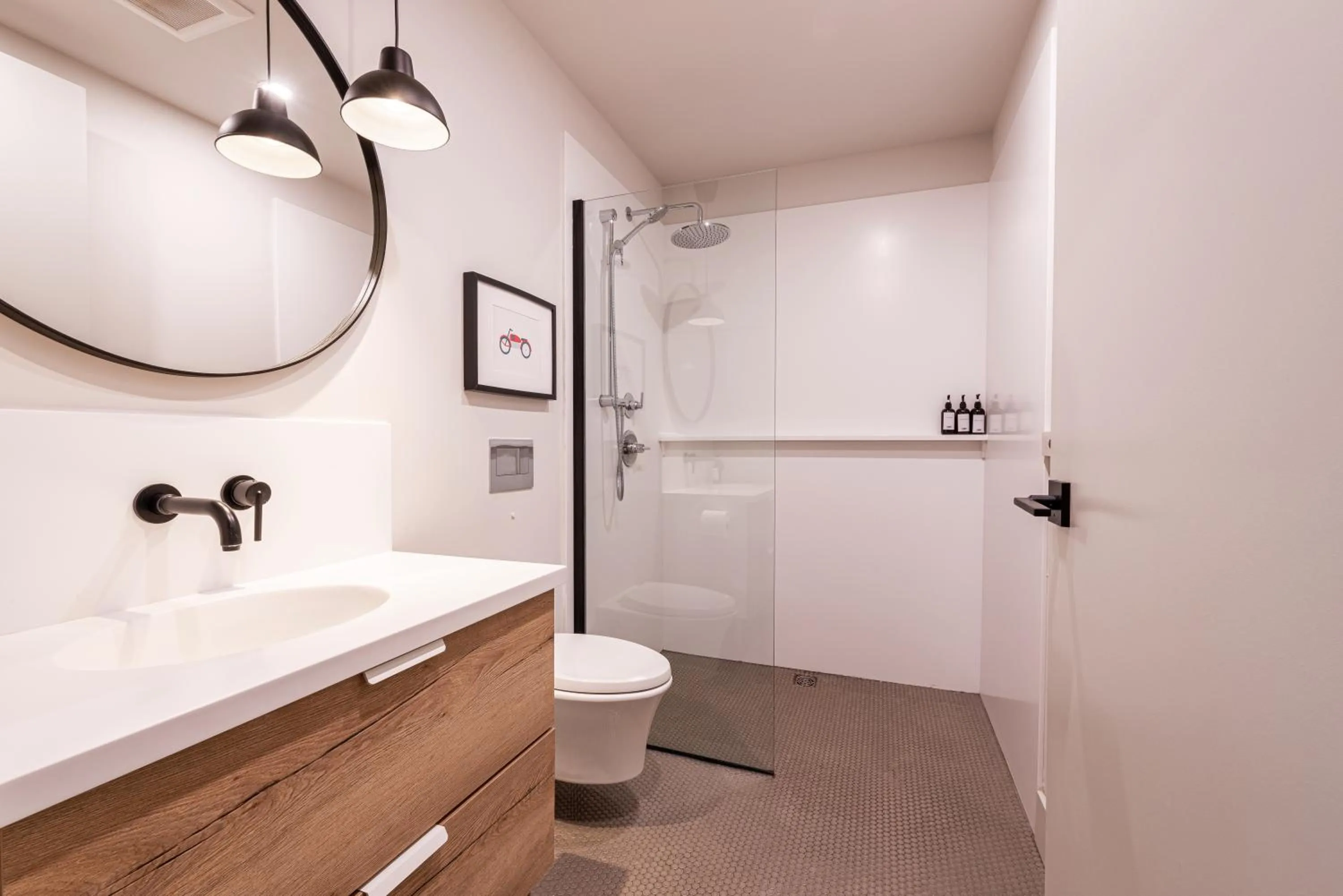 Shower in Brewery Park Hotel