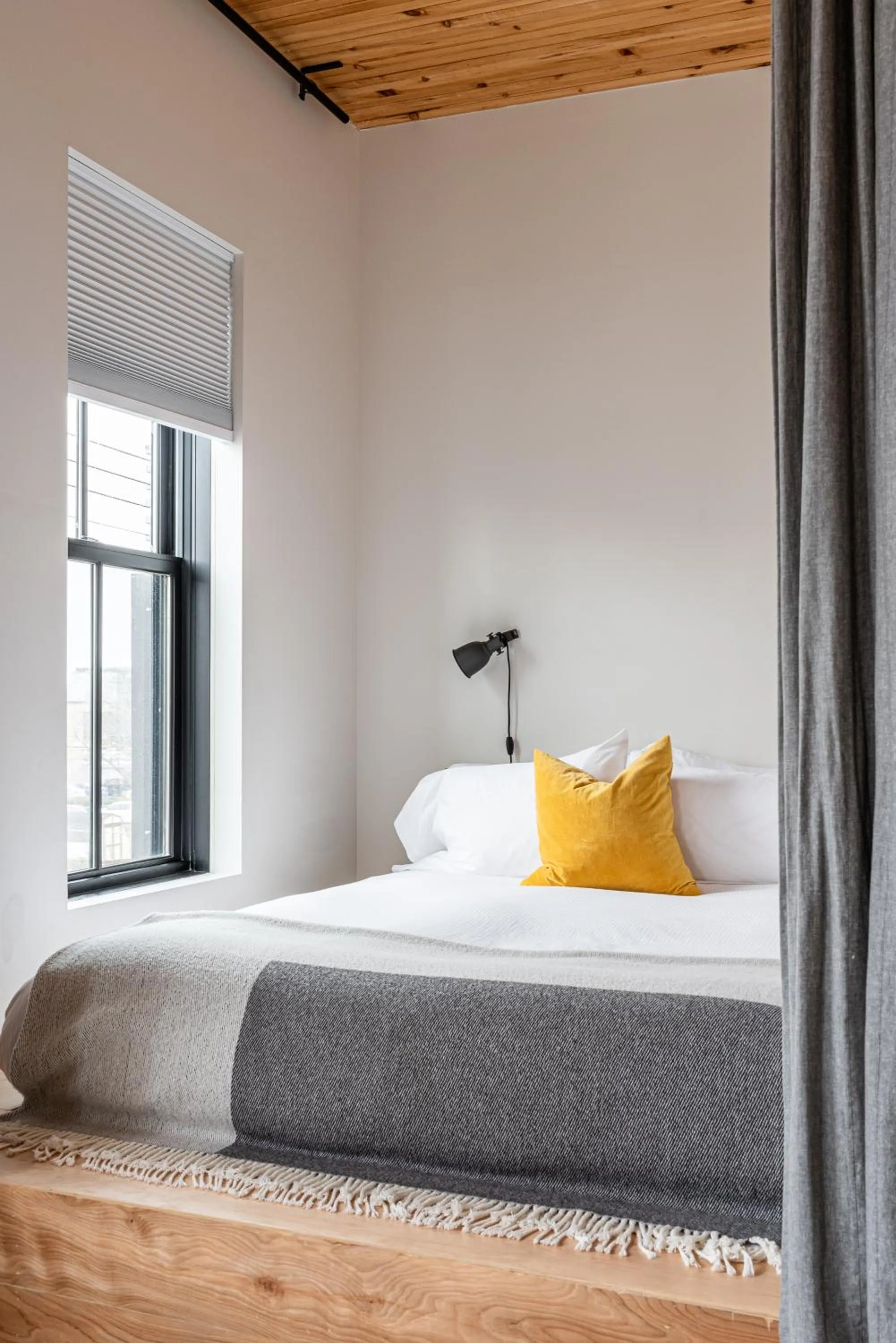 Bed in Brewery Park Hotel