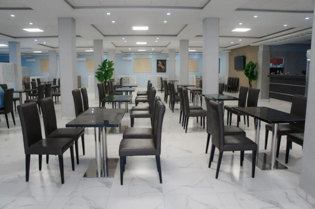 Valencia Hôtel & Appartements