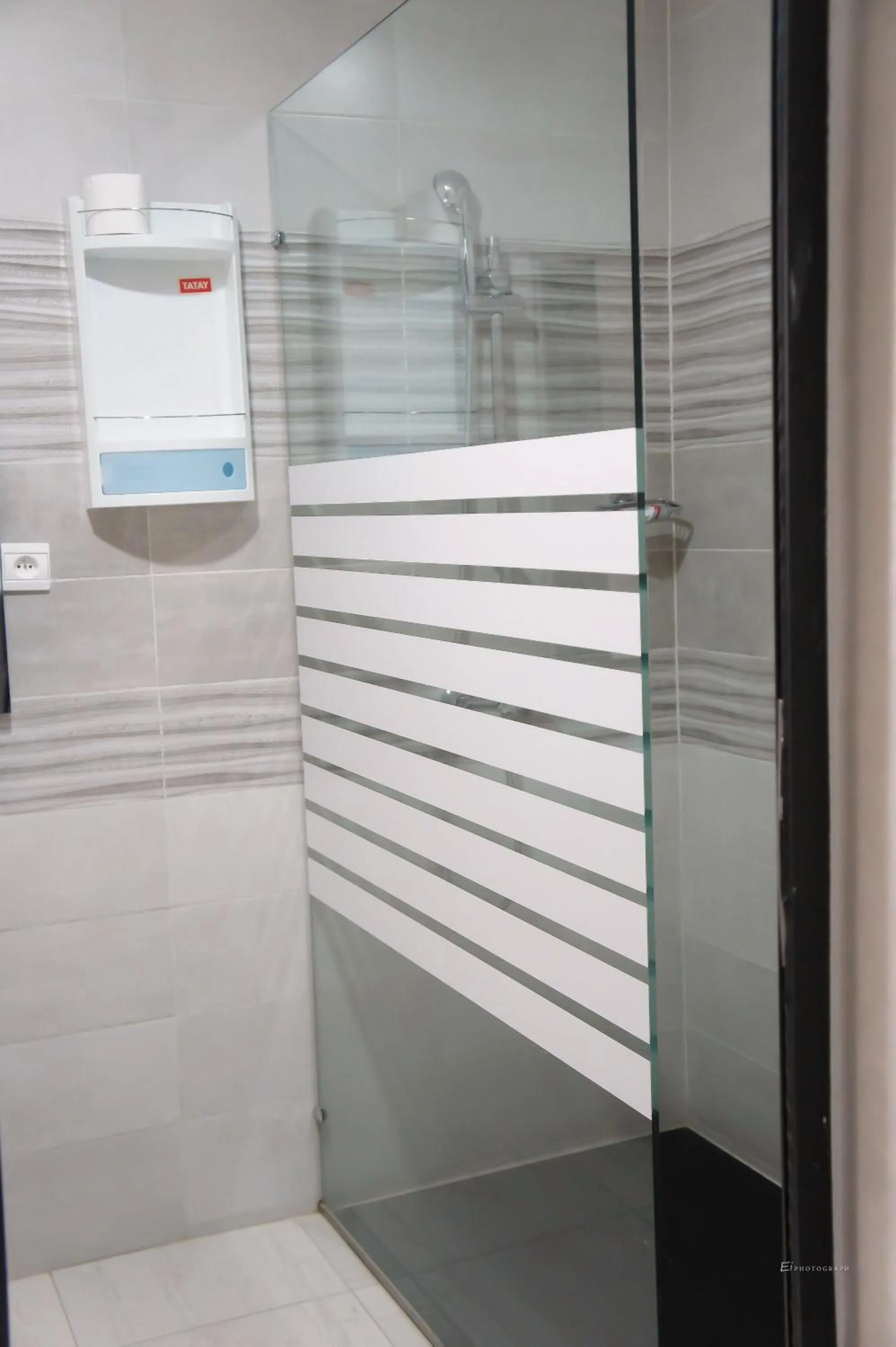 Bathroom in Valencia Hôtel & Appartements