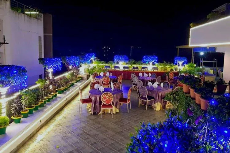 Restaurant/places to eat in Hotel Star Pacific