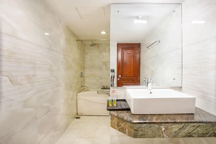 Bathroom in Hotel Star Pacific