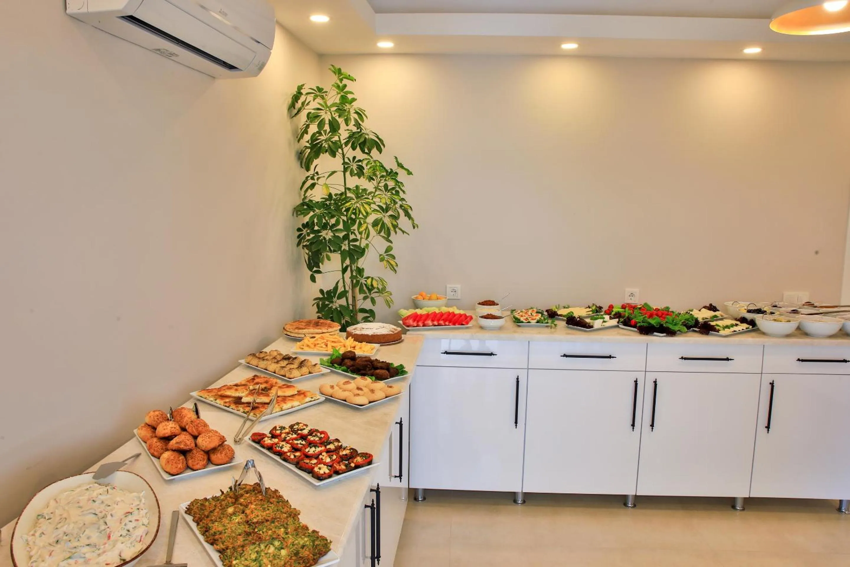 Food in Lora Kaş Hotel