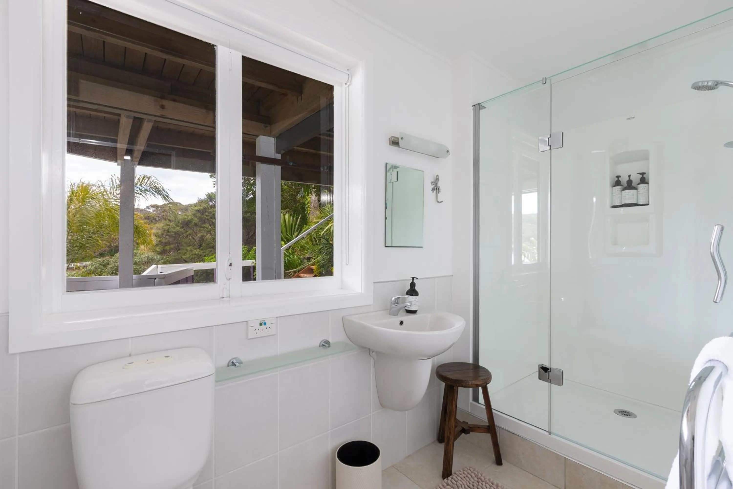 Bathroom in Kawau Lodge Boutique Resort