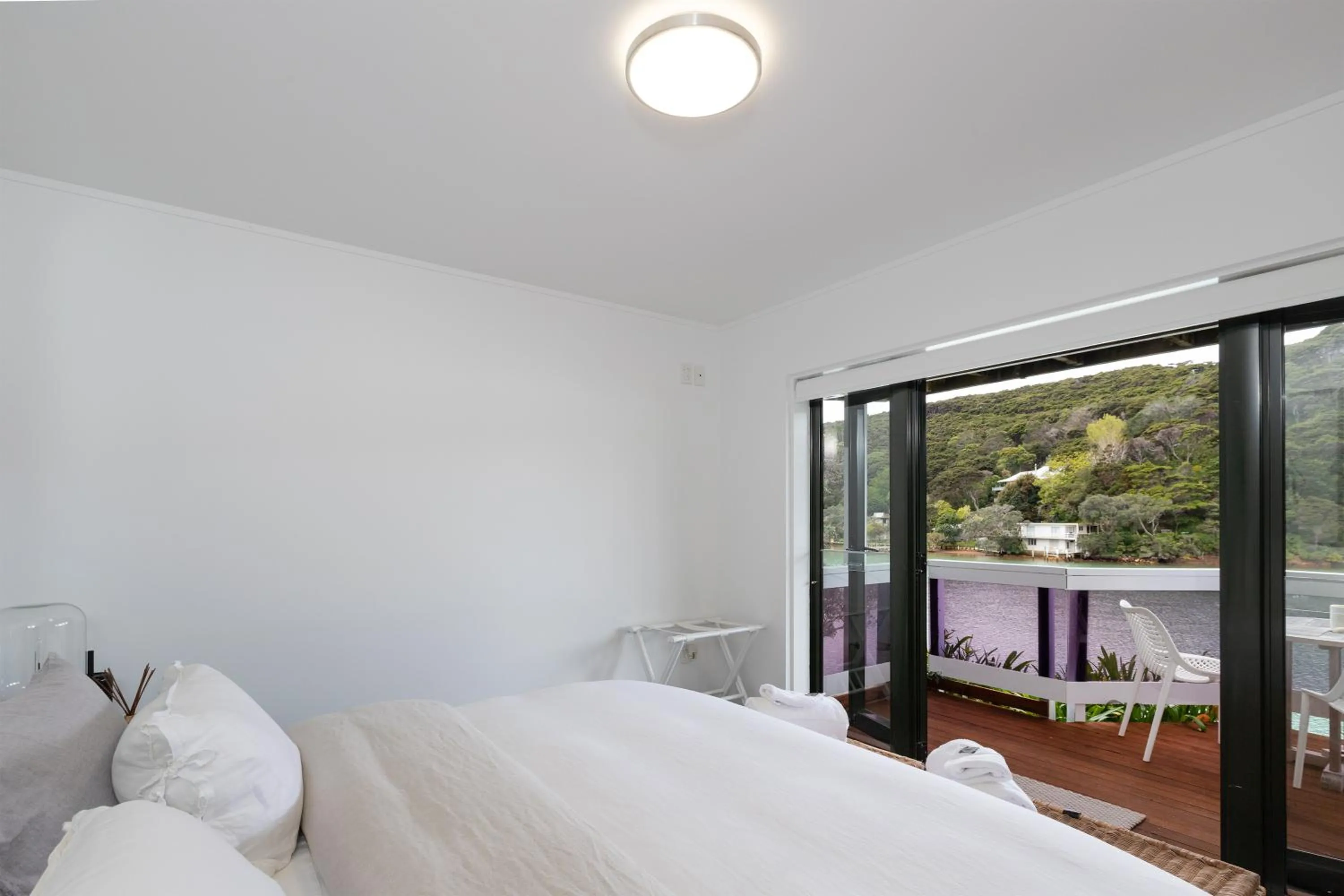Bedroom, Bed in Kawau Lodge Boutique Resort