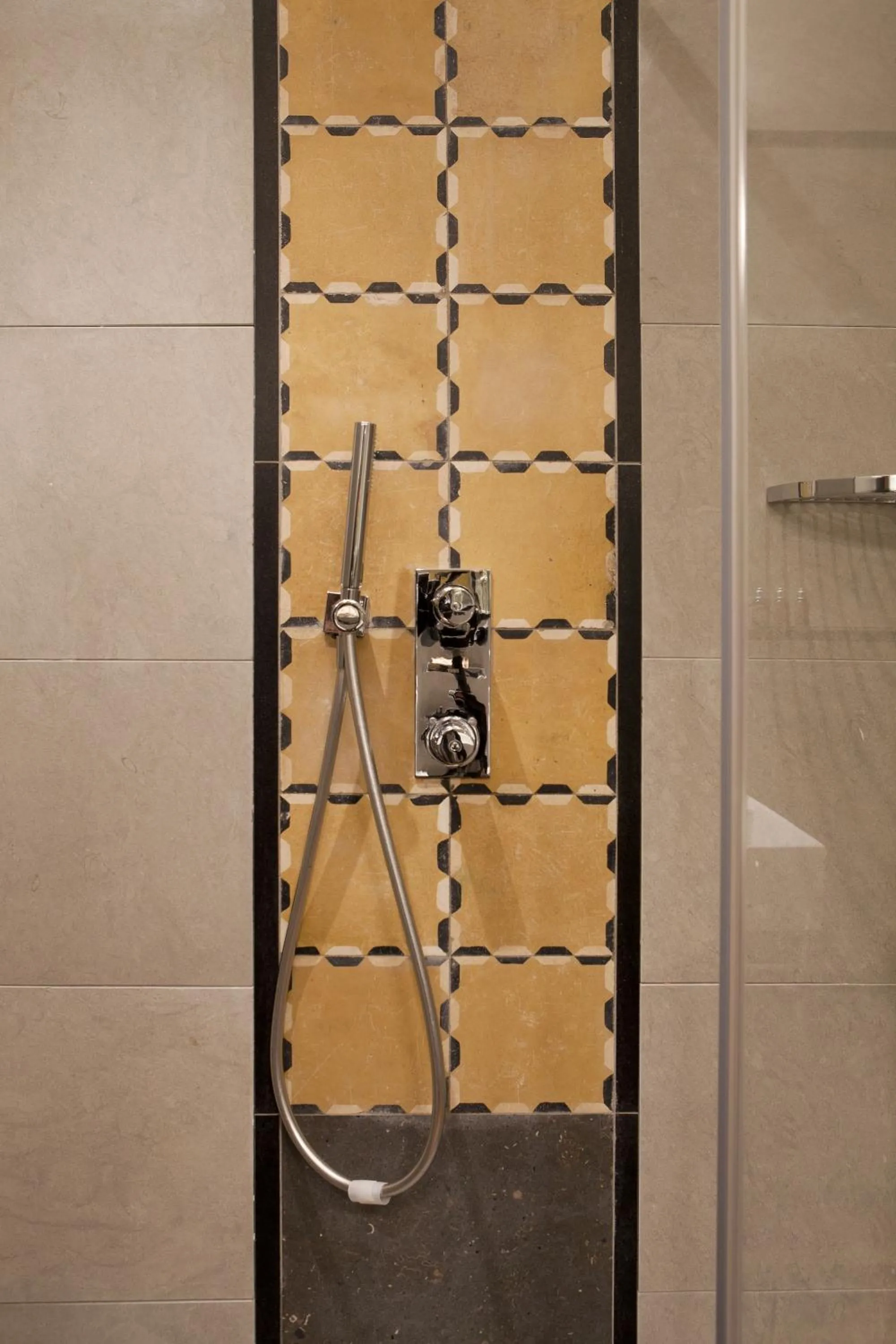 Shower in We Boutique Hotel Barcelona