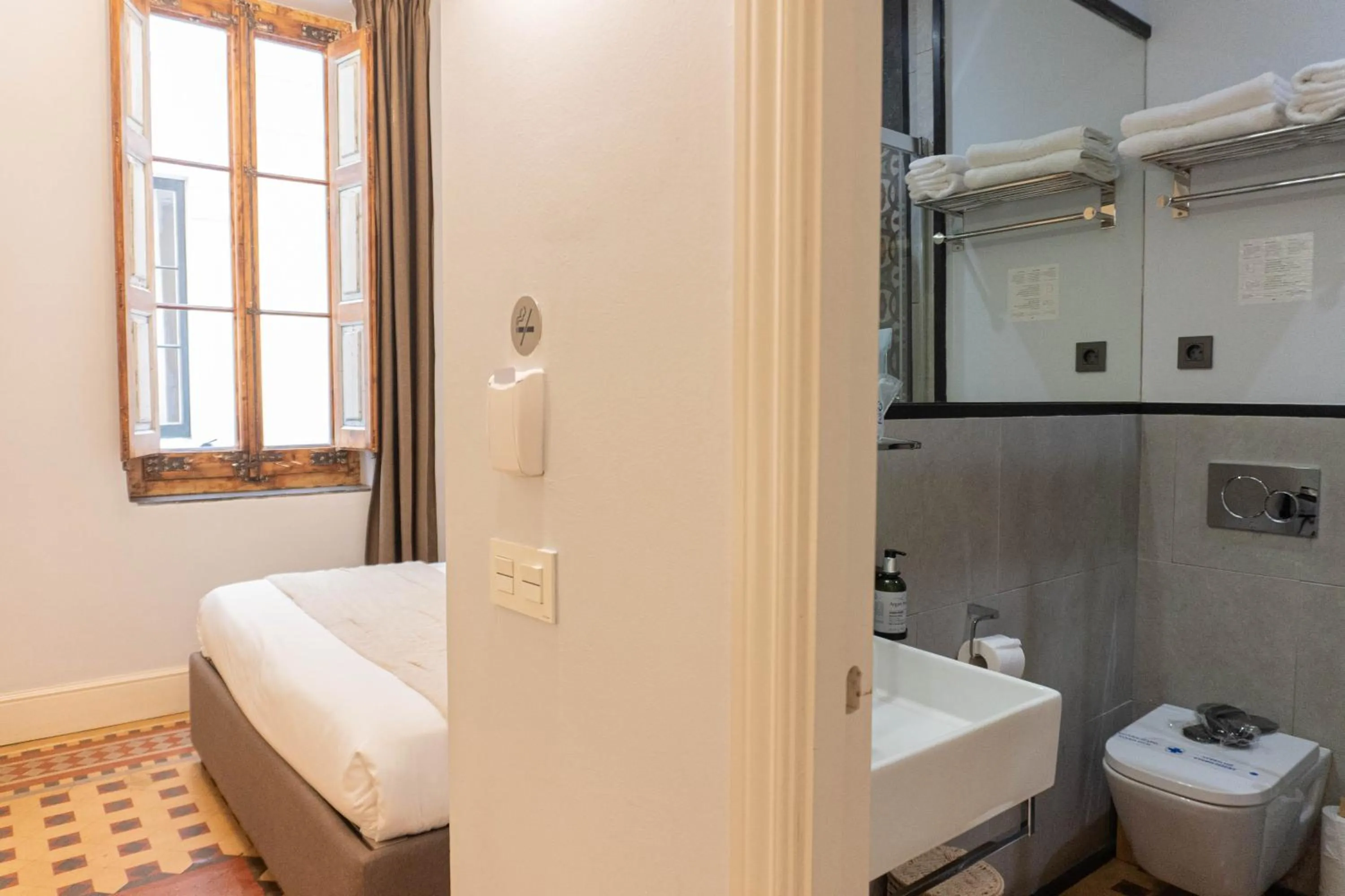 Photo of the whole room in We Boutique Hotel Barcelona