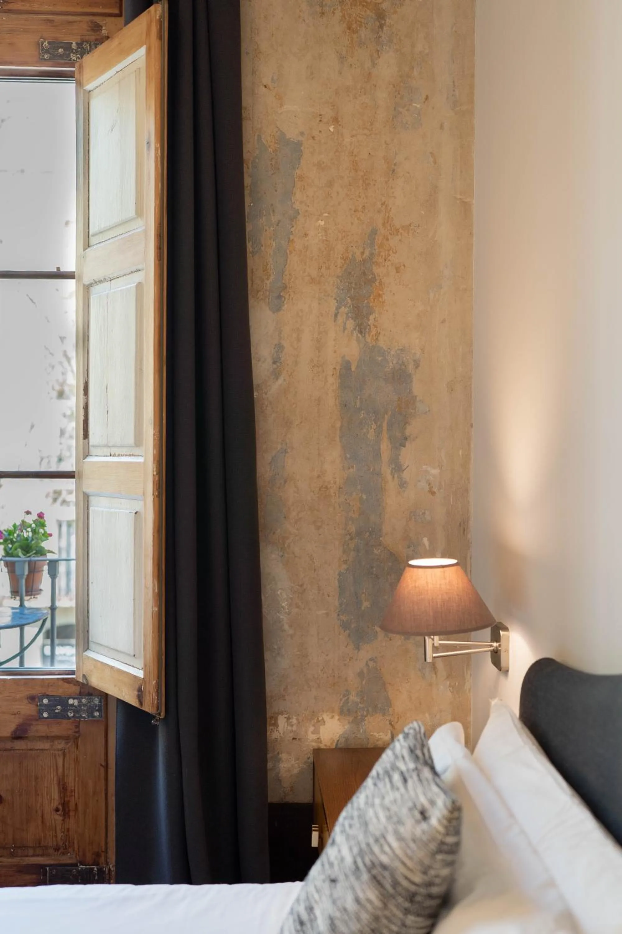 Photo of the whole room, Bed in We Boutique Hotel Barcelona