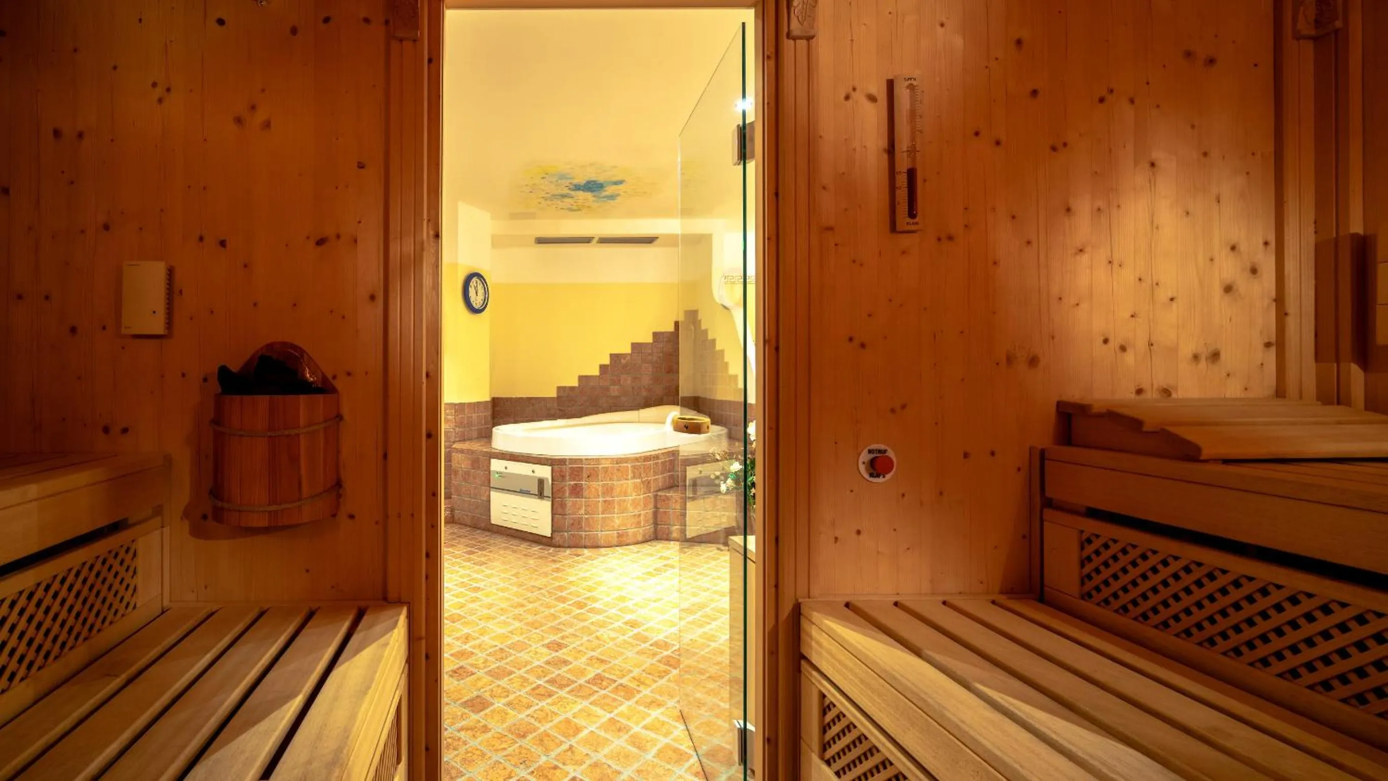 Bed in Appartementanlage Kerber