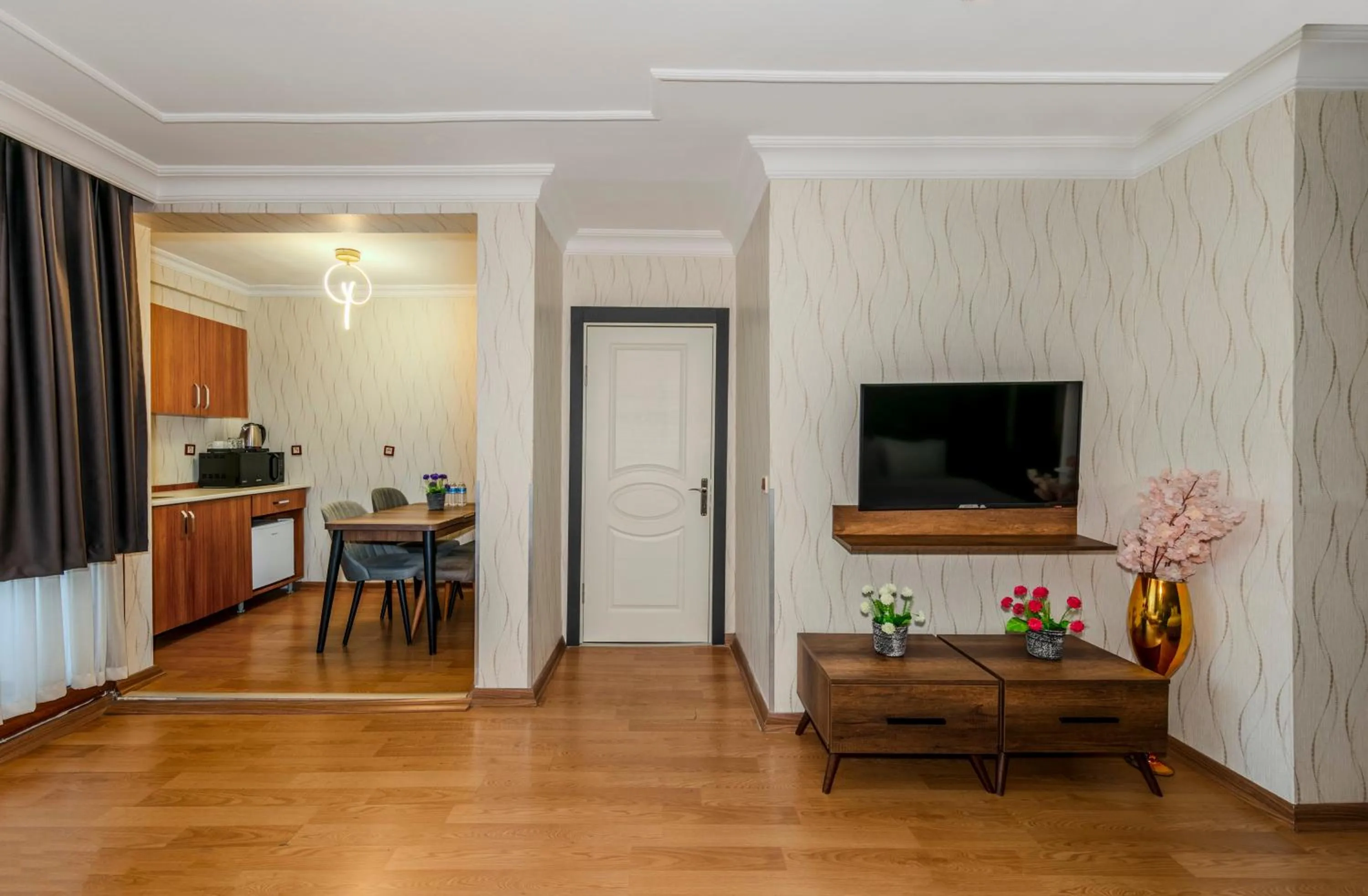 TV and multimedia in Istanbul Galata Port Modern Suite & Apartments Taksim