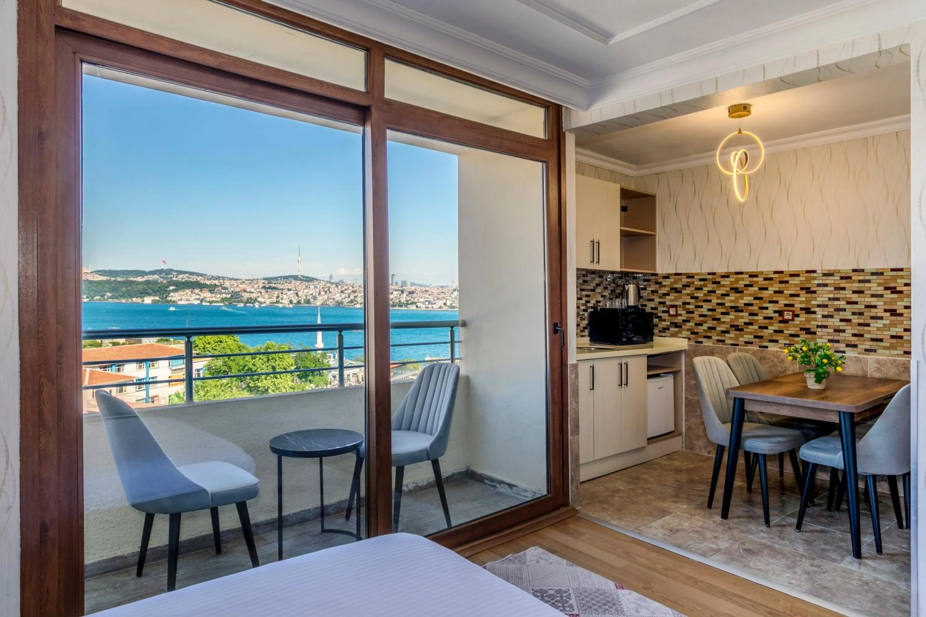 Natural landscape in Istanbul Galata Port Modern Suite & Apartments Taksim