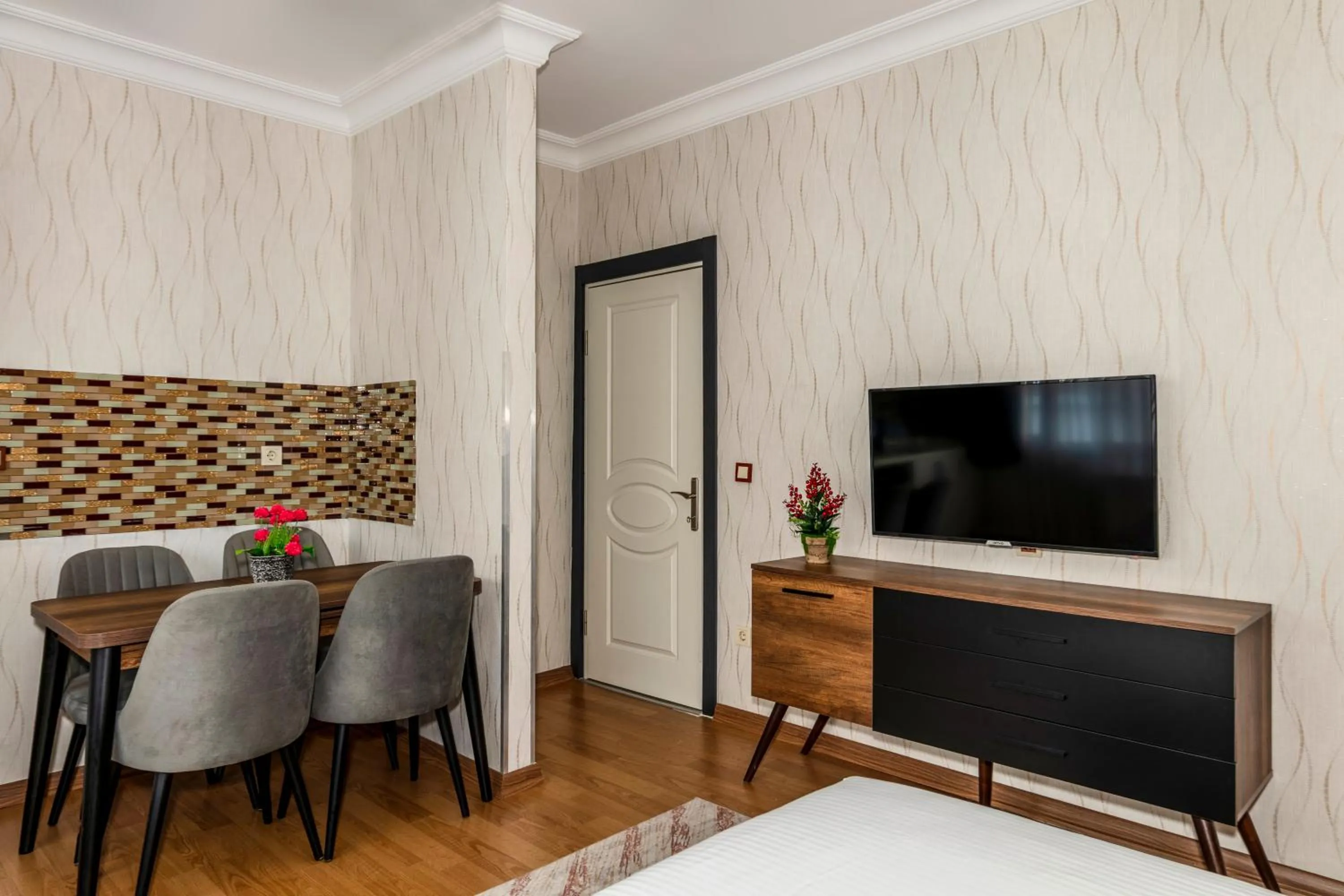 Communal lounge/ TV room in Istanbul Galata Port Modern Suite & Apartments Taksim