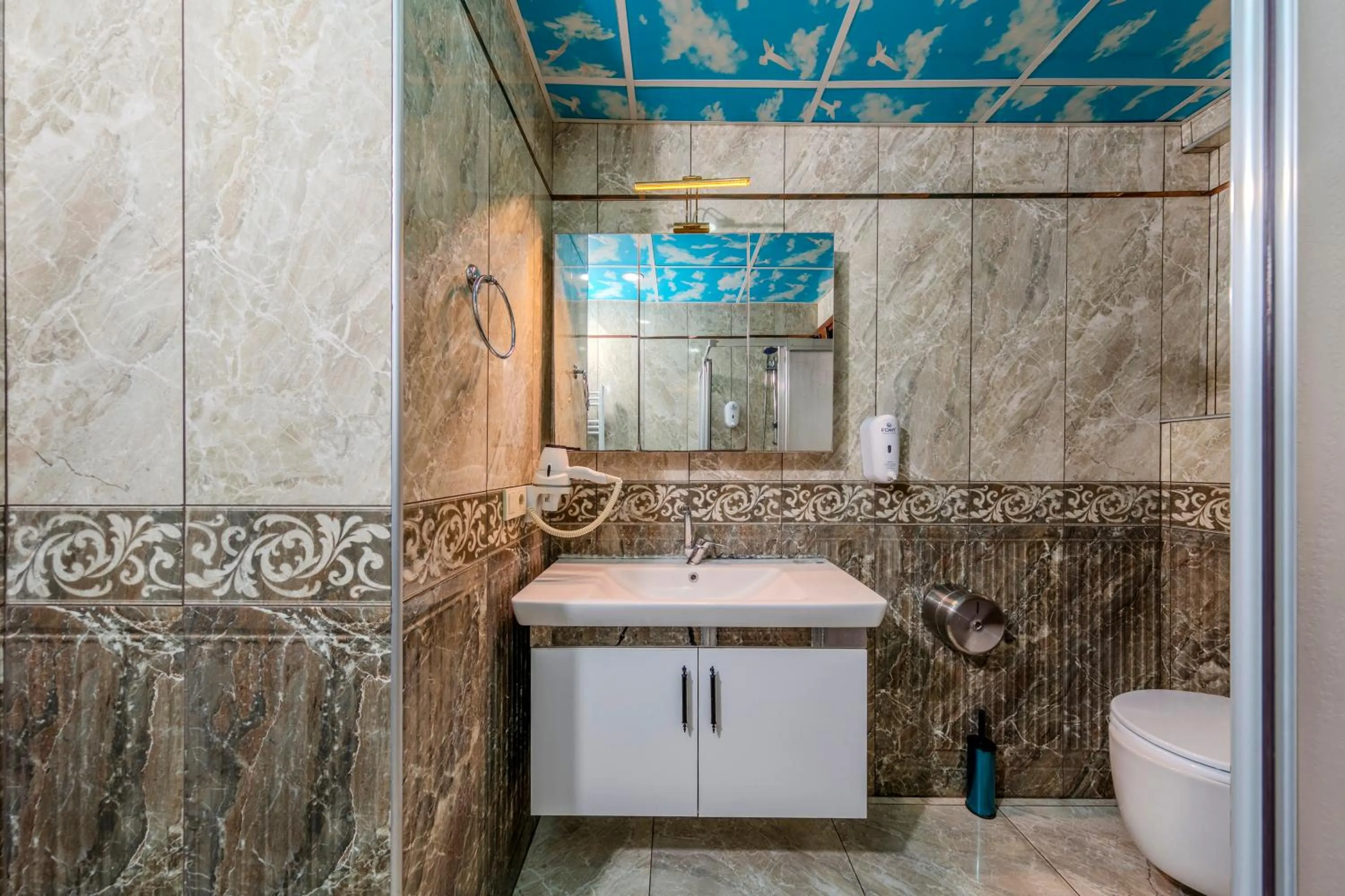 Toilet in Istanbul Galata Port Modern Suite & Apartments Taksim