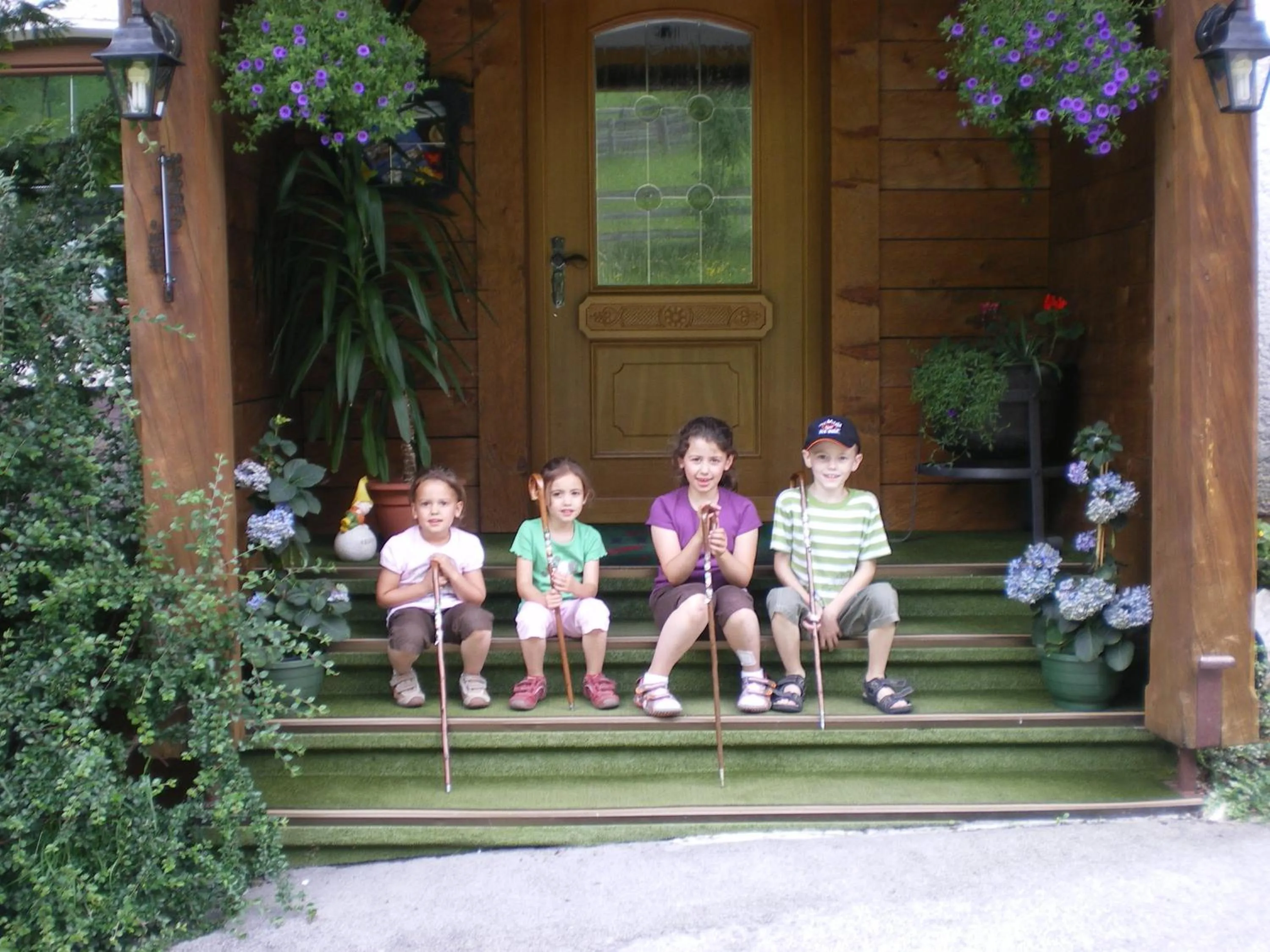 People in Hotel Zita