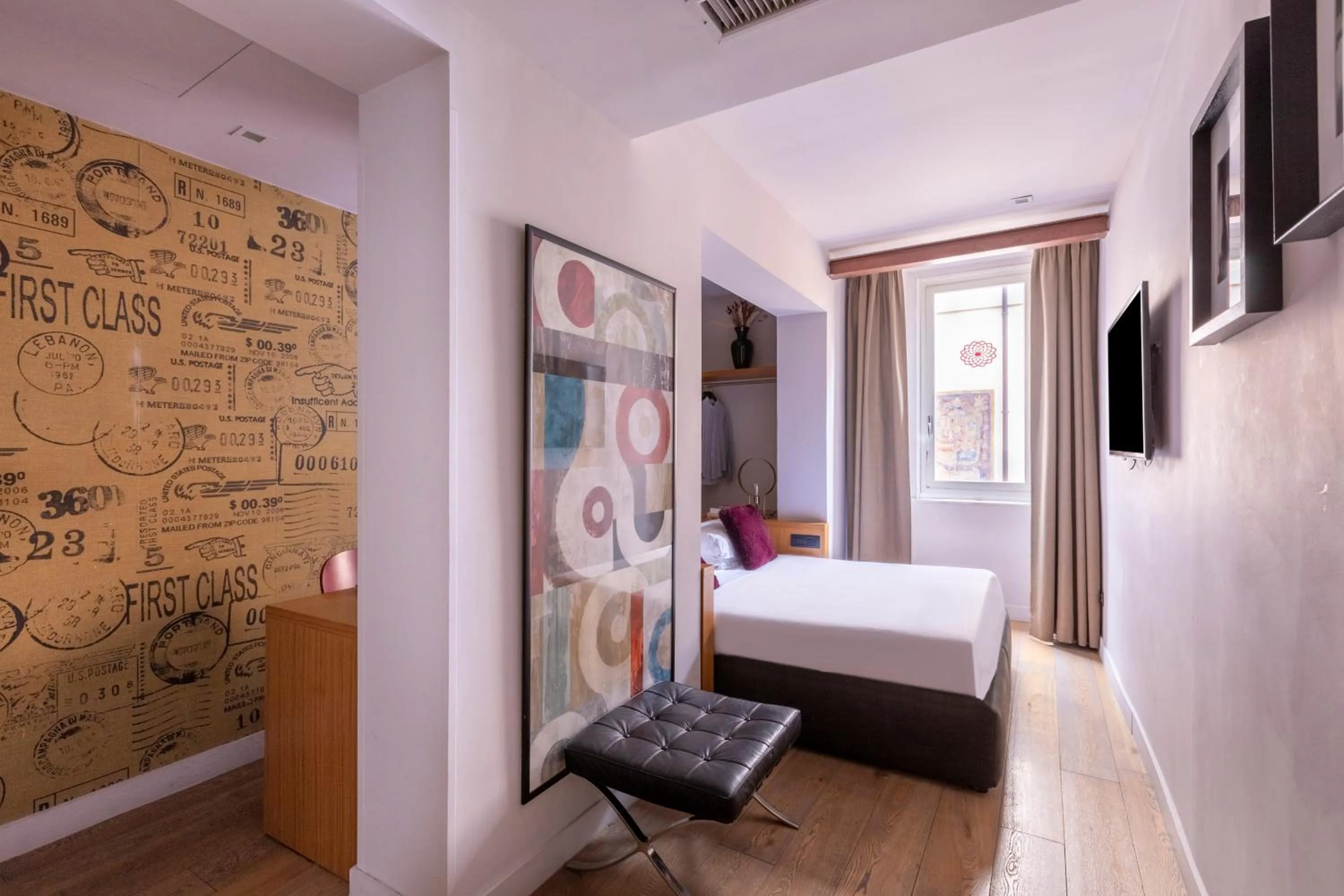 Bedroom, Bed in DownTown Boutique House - CA Domus Collection